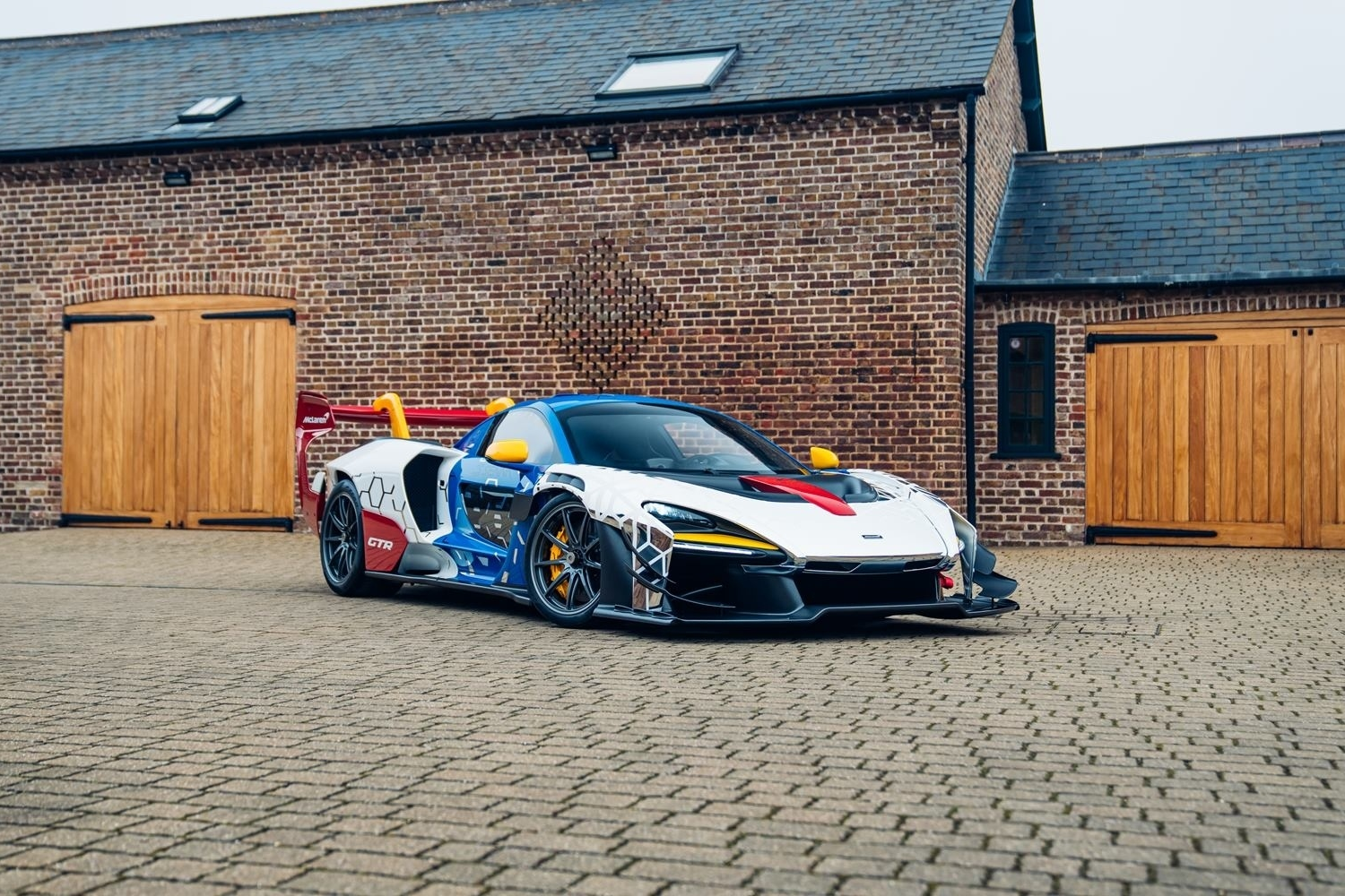 mclaren,  senna,  mclaren senna,  mclaren senna gtr,  senna gtr,  sieu xe,  gundam,  lanzante anh 1