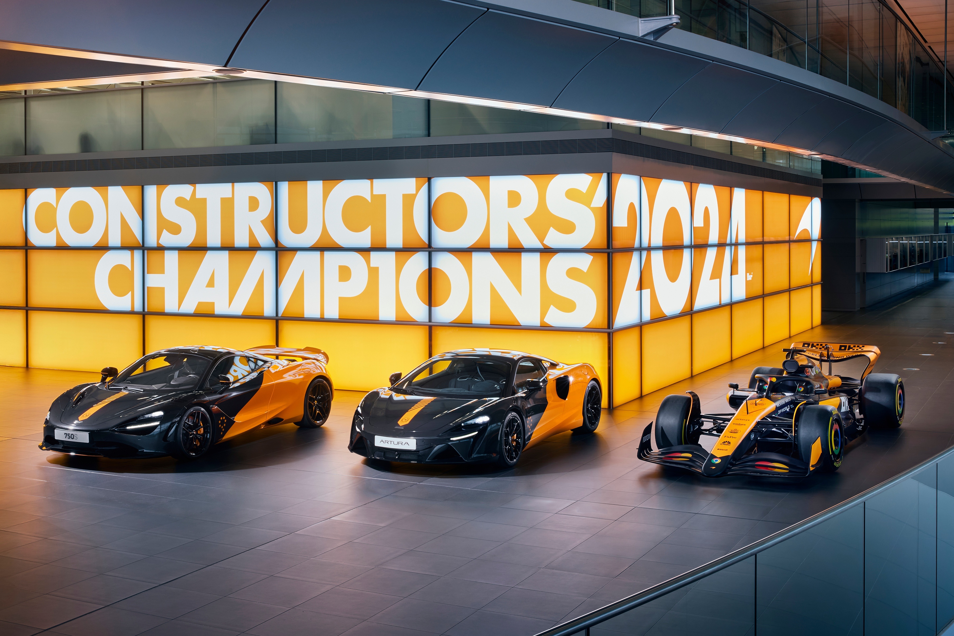 sieu xe,  mclaren,  mclaren artura,  mclaren 750s,  750s,  artura,  mclaren f1,  mcl38,  mcl38 celebration edition anh 9