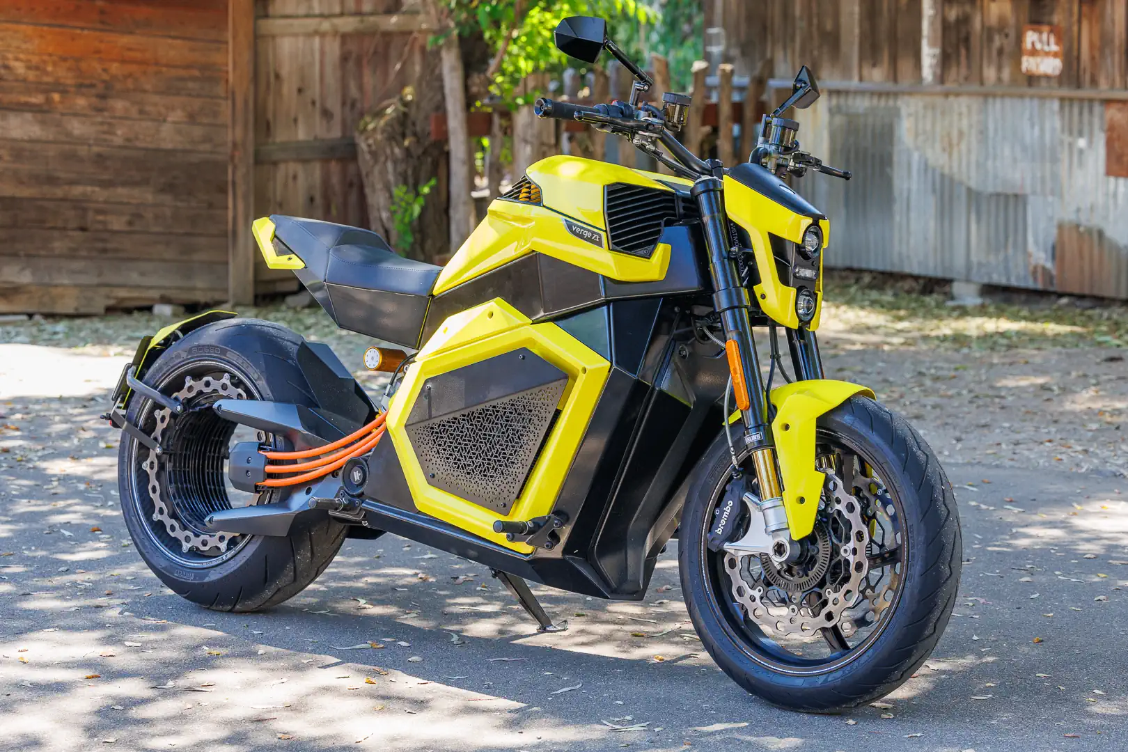 Moto dien Verge TS Pro lap ky luc quang duong xa nhat voi mot lan sac hinh anh