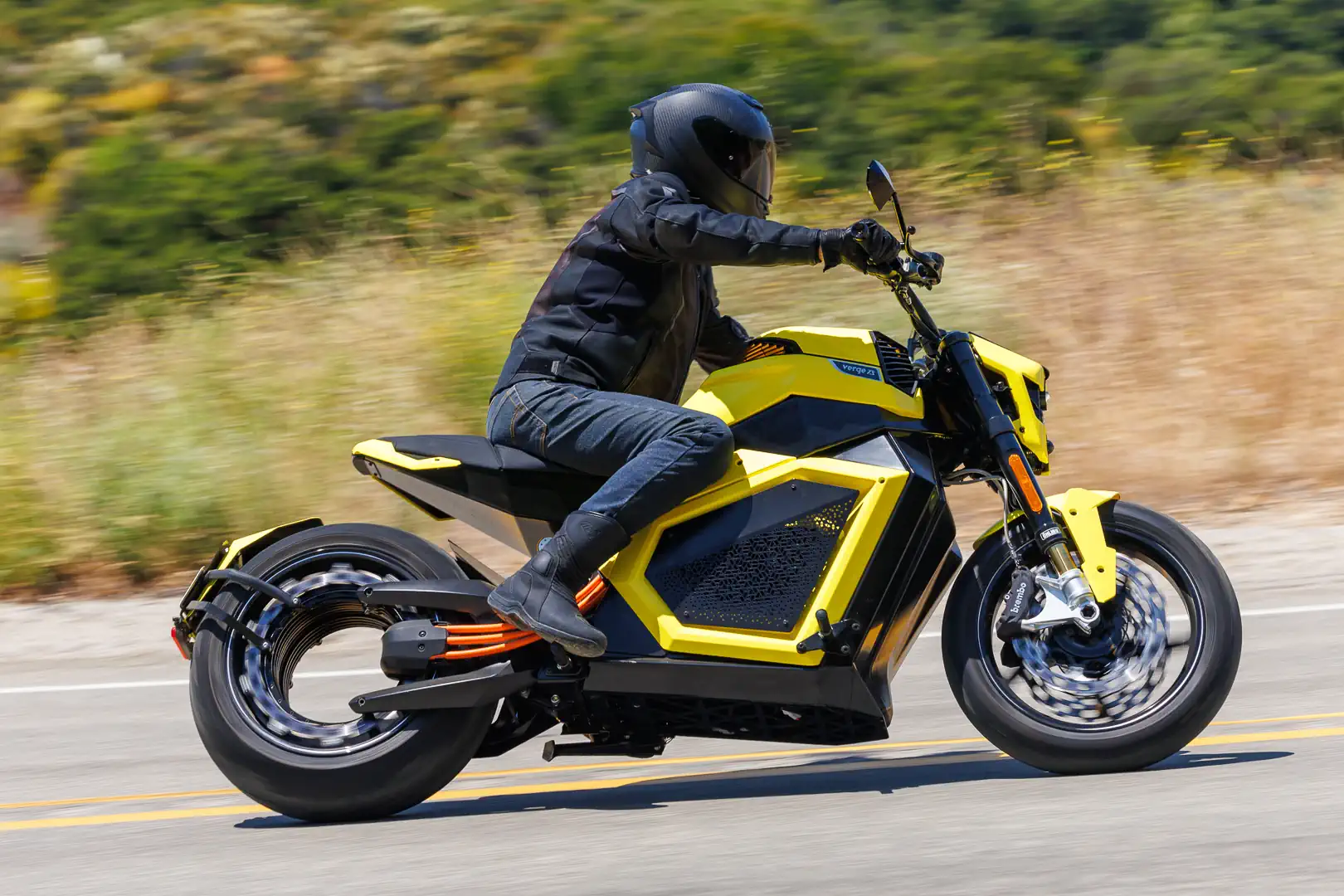 xe dien,  Verge TS Pro,  Verge TS Ultra,  Verge,  Verge Motorcycles,  TS Pro,  TS Ultra,  moto,  moto dien,  ky luc,  ky luc Guinness anh 4