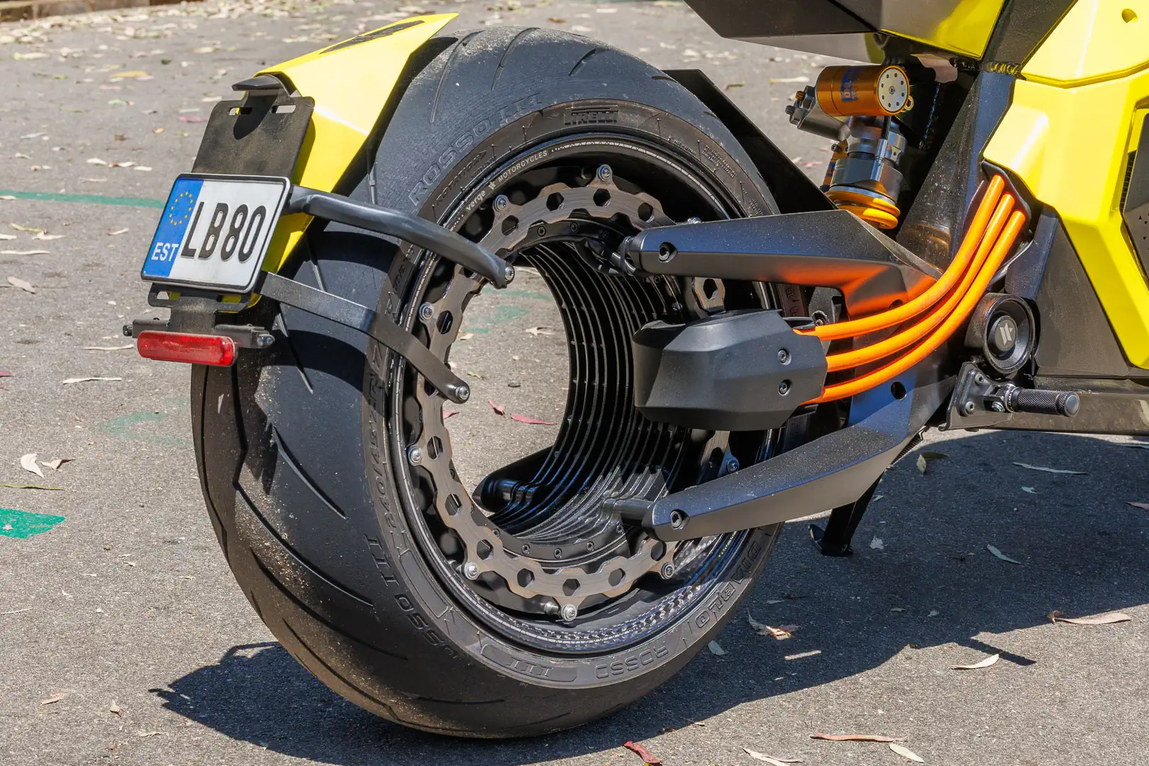 xe dien,  Verge TS Pro,  Verge TS Ultra,  Verge,  Verge Motorcycles,  TS Pro,  TS Ultra,  moto,  moto dien,  ky luc,  ky luc Guinness anh 5