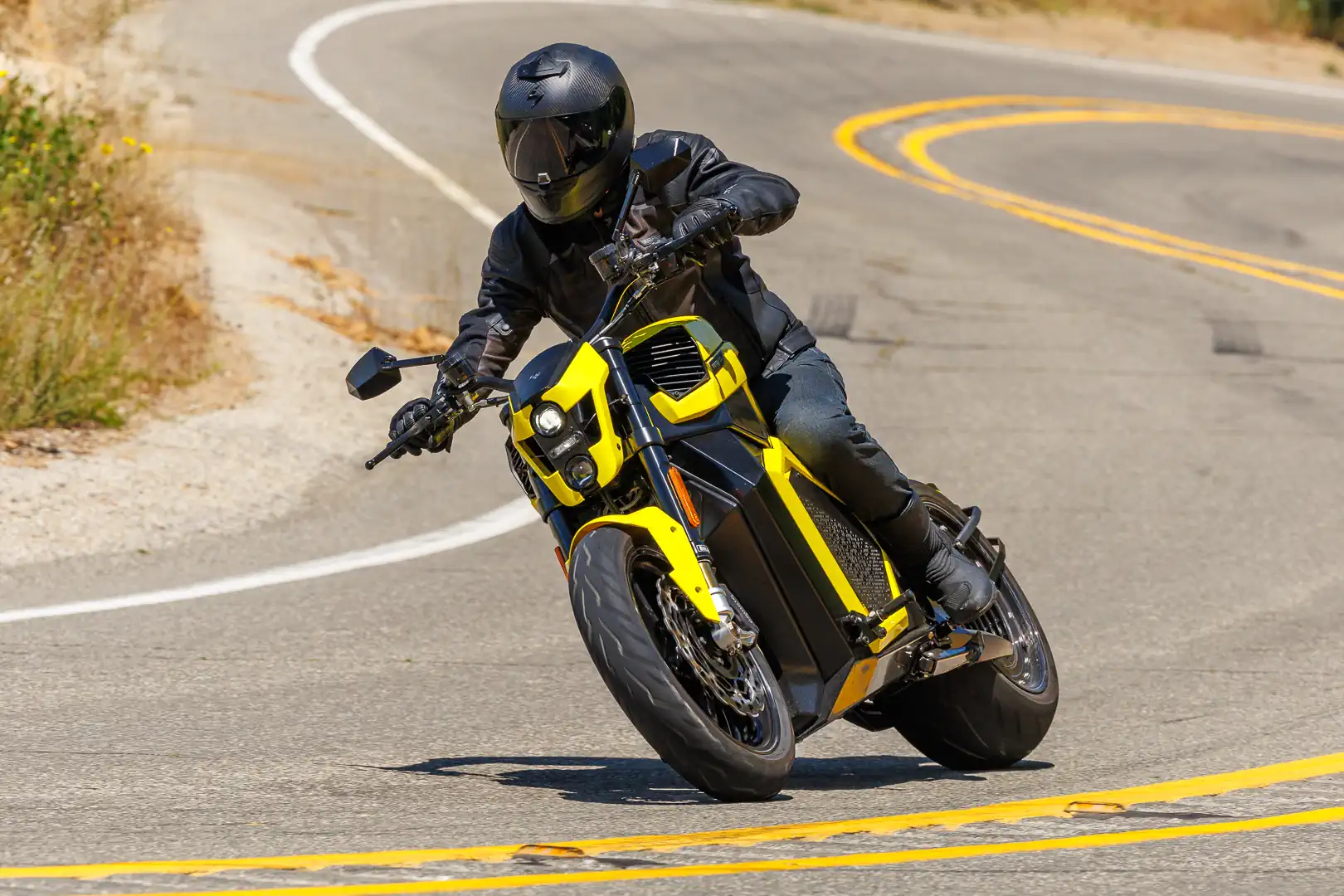 xe dien,  Verge TS Pro,  Verge TS Ultra,  Verge,  Verge Motorcycles,  TS Pro,  TS Ultra,  moto,  moto dien,  ky luc,  ky luc Guinness anh 3