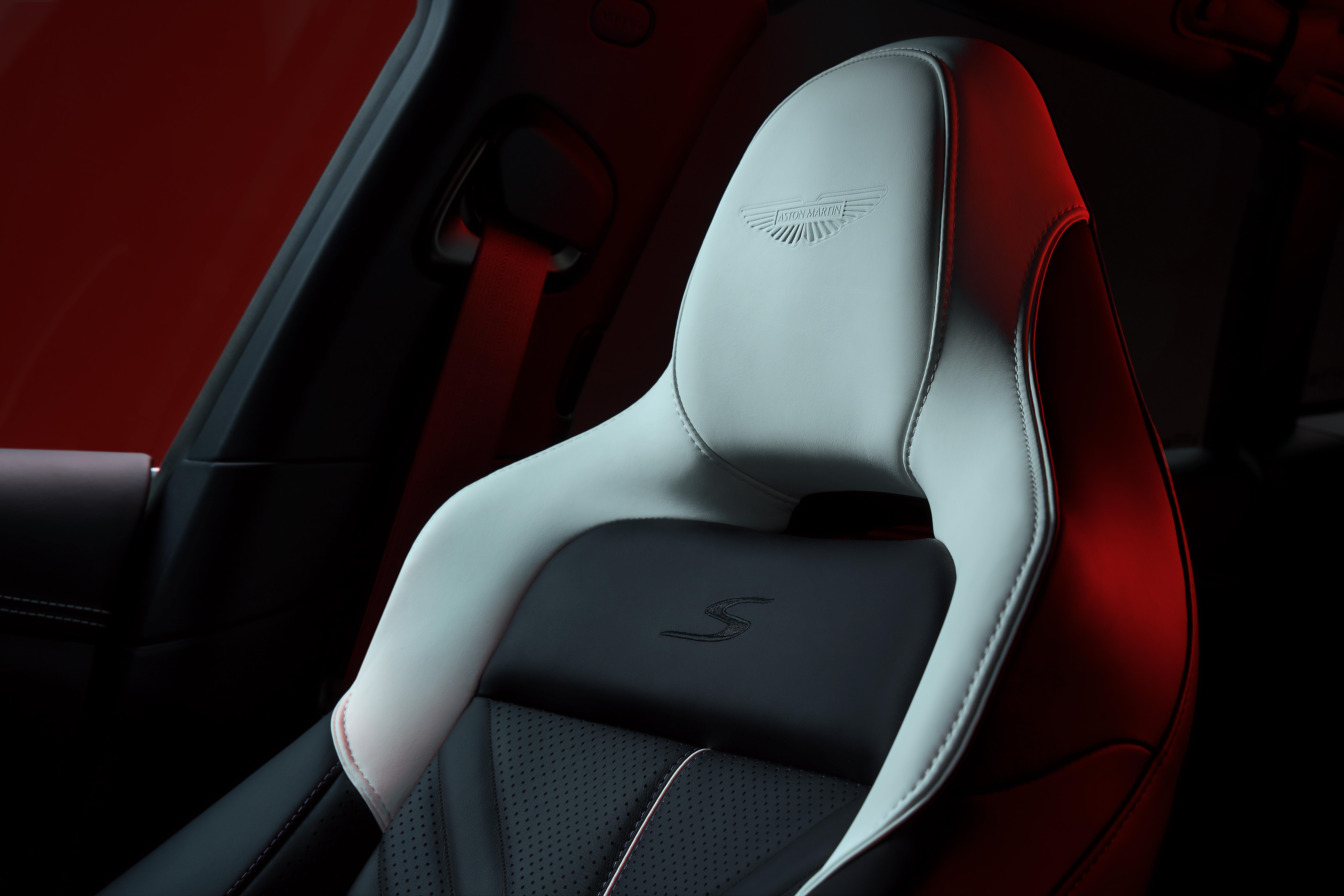 aston martin,  sieu xe,  suv,  sieu suv,  dbx,  dbx707,  dbx s,  aston martin dbx,  aston martin dbx707,  aston martin dbx s anh 13