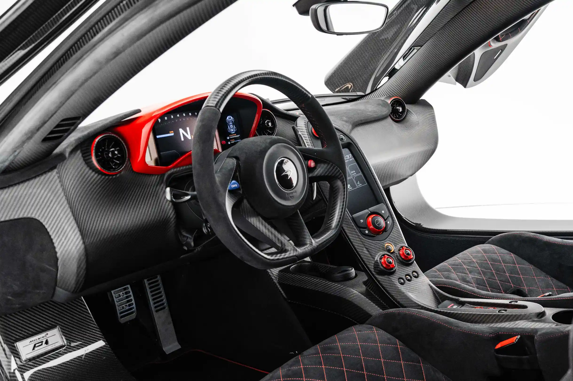 sieu xe,  mclaren,  mclaren p1,  carbon series,  soi carbon,  mclaren p1 carbon series,  dubai,  uae anh 9