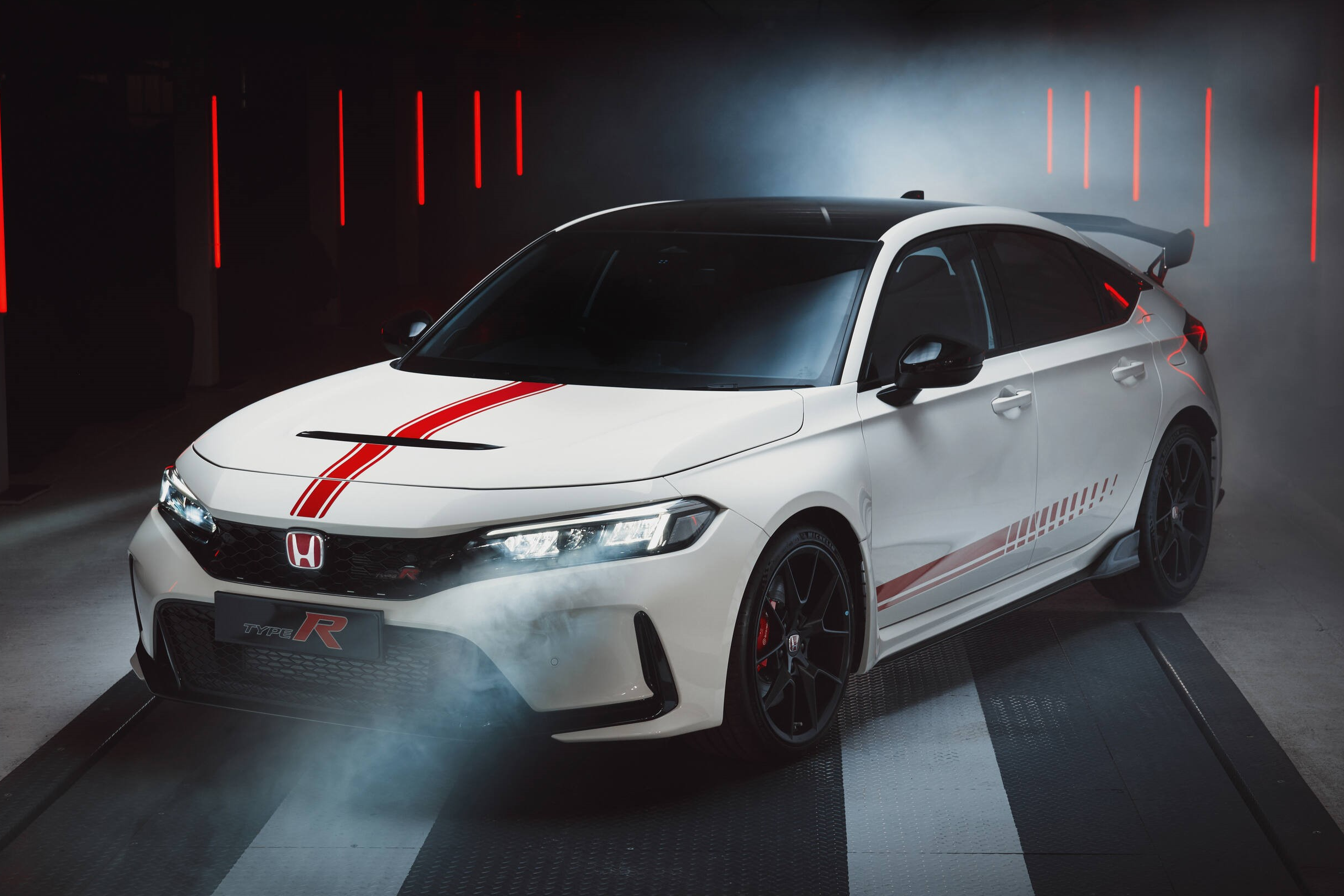 Honda Civic Type R Ultimate Edition gioi han 40 chiec tai chau Au hinh anh
