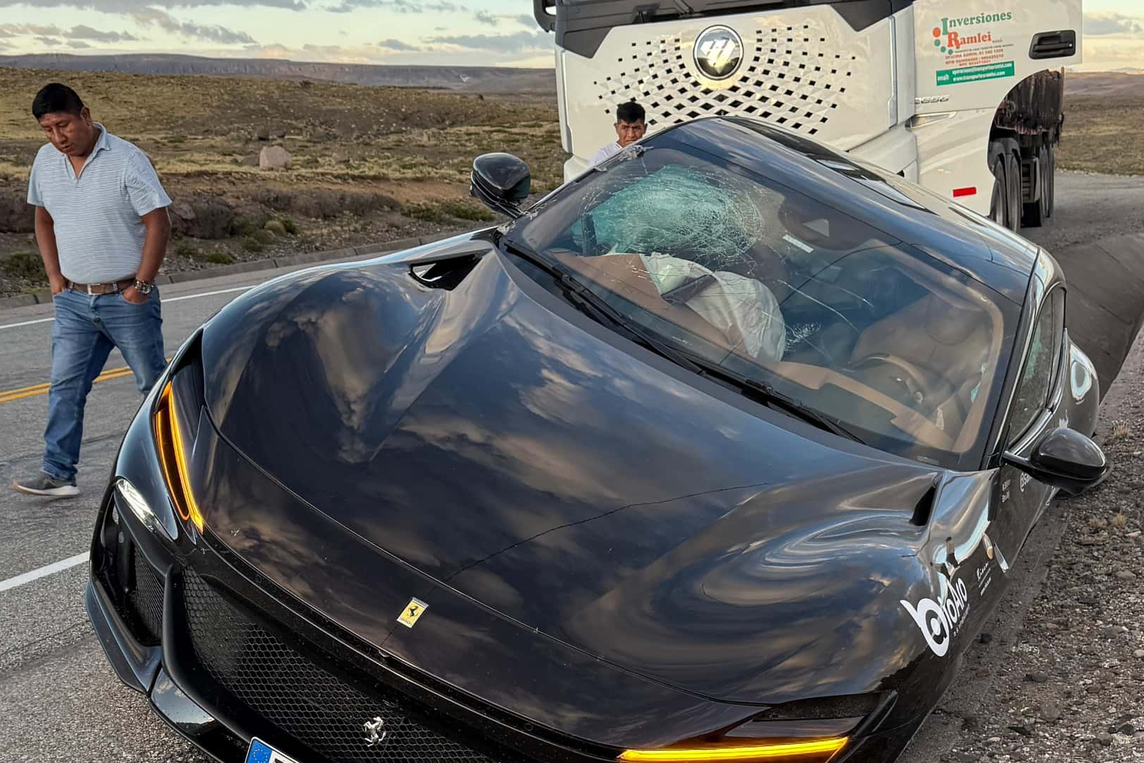 sieu xe,  peru,  tai nan,  tai nan sieu xe,  ferrari,  purosangue,  ferrari purosangue,  suv,  panamericana,  argentina,  chile,  alaska,  sammy anh 4