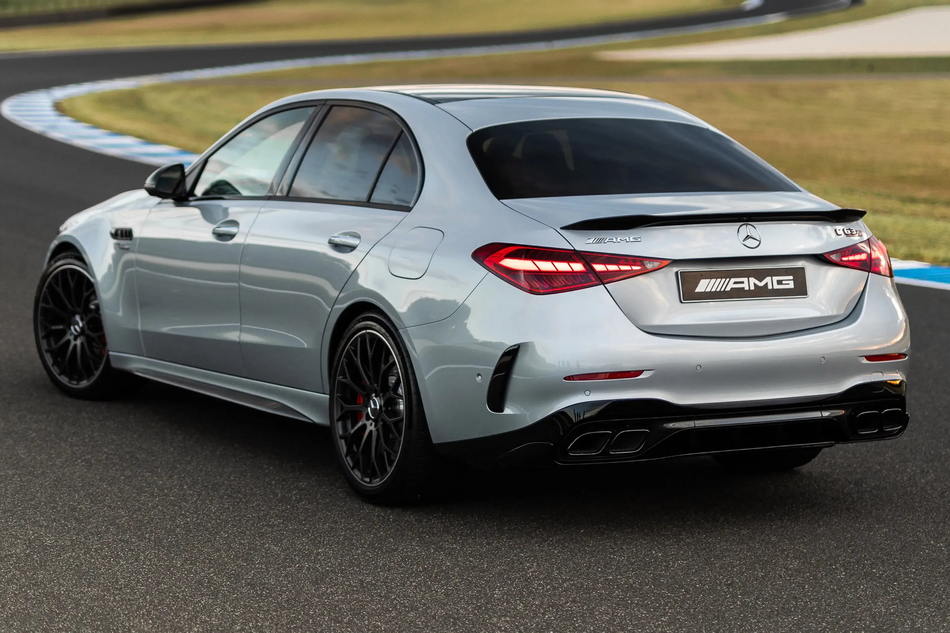 mercedes,  c 63,  mercedes-amg,  amg c 63,  c-class,  v8,  hybrid,  khai tu anh 3