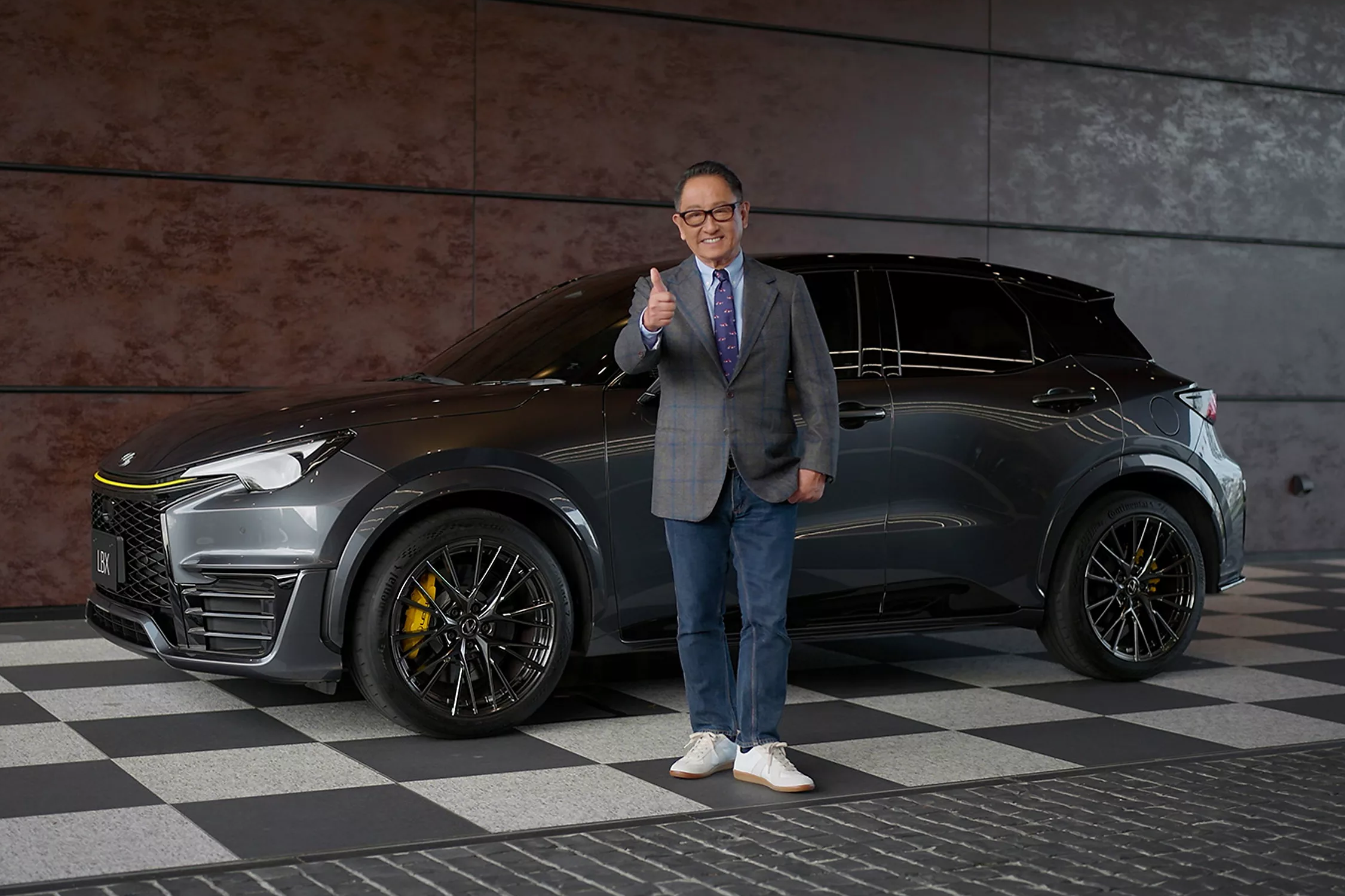 Lexus LBX Morizo RR ban 'chu tich' sap duoc ra mat hinh anh