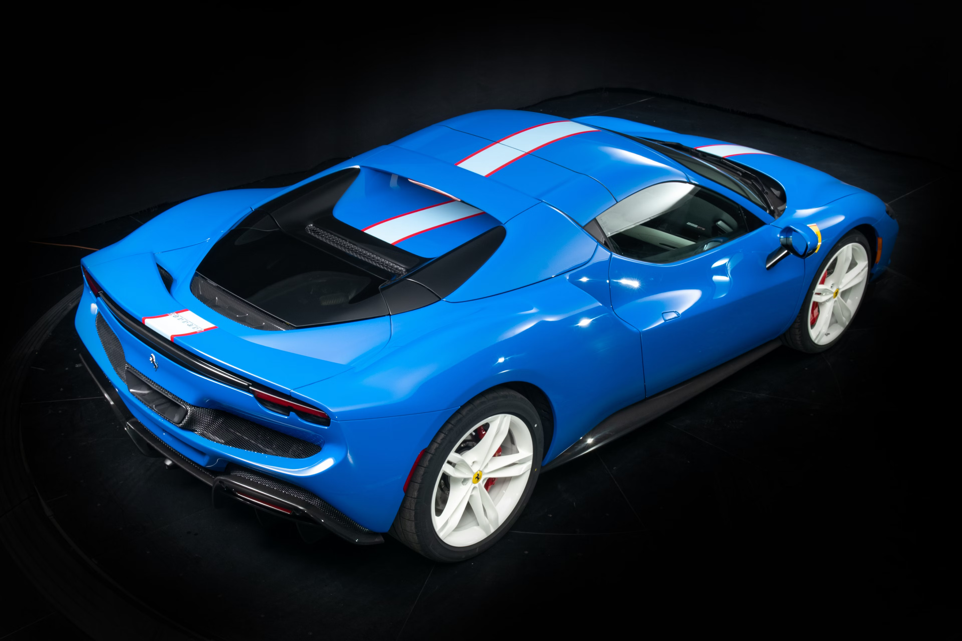 sieu xe,  ferrari,  mau sac,  Rosso Corsa,  Rosso Scuderia,  Azzurro Dino,  Azzurro La Plata,  Blu Swaters,  Blu Pozzi,  Jewel Green,  Verde Zeltweg,  Verde Pallido,  Bianco Italia,  Bianco Mille Miglia,  Bianco Cervino,  Nero Galaxy,  Grigio Competizione anh 8