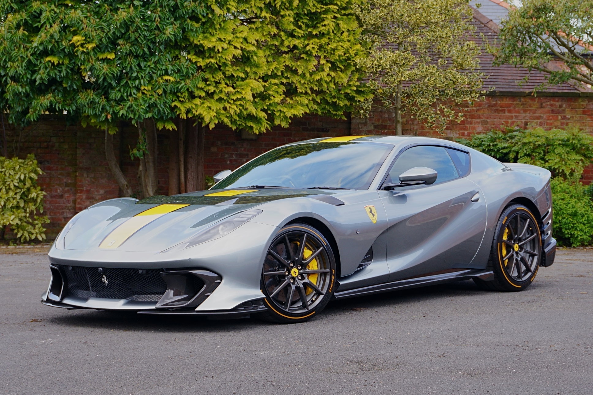sieu xe,  ferrari,  mau sac,  Rosso Corsa,  Rosso Scuderia,  Azzurro Dino,  Azzurro La Plata,  Blu Swaters,  Blu Pozzi,  Jewel Green,  Verde Zeltweg,  Verde Pallido,  Bianco Italia,  Bianco Mille Miglia,  Bianco Cervino,  Nero Galaxy,  Grigio Competizione anh 22