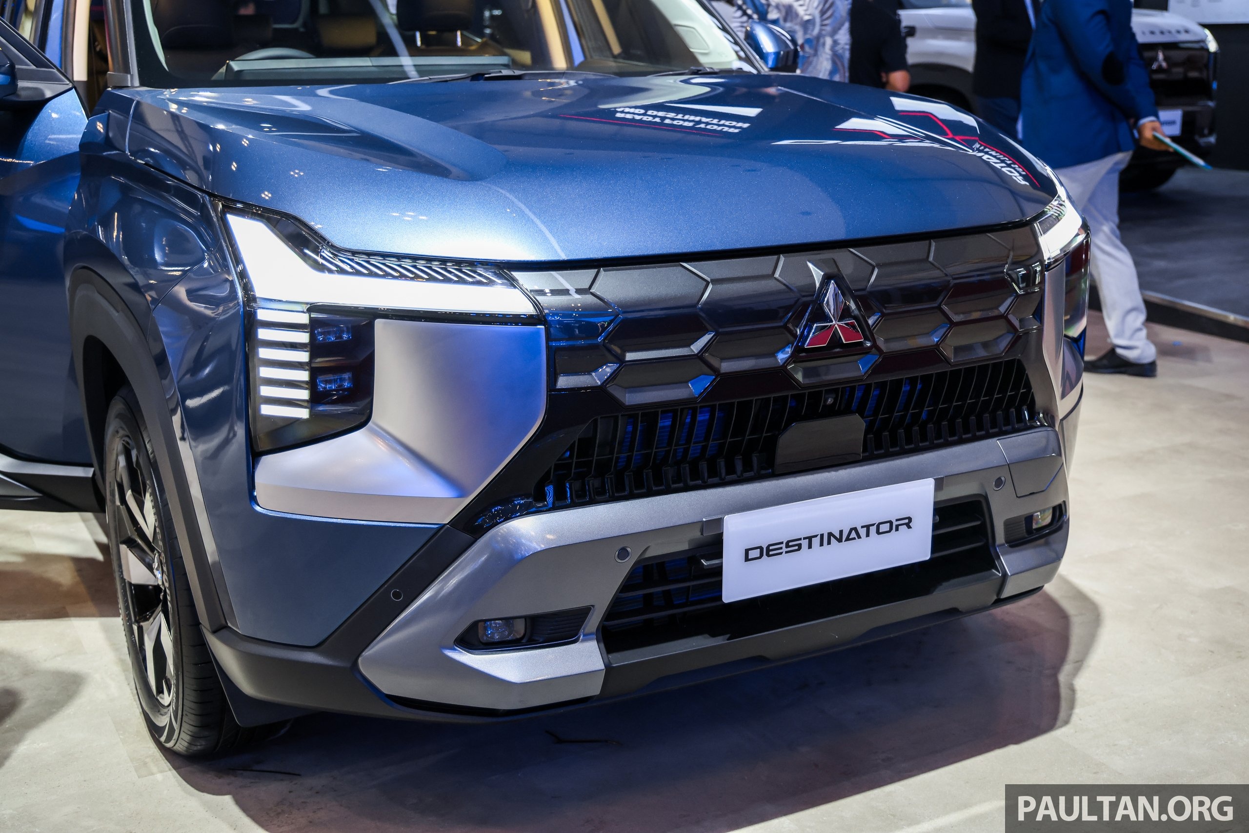 suv,  suv hang c,  hang c,  mitsubishi,  dst,  Destinator,  Mitsubishi Destinator,  xpander,  xforce,  outlander anh 4