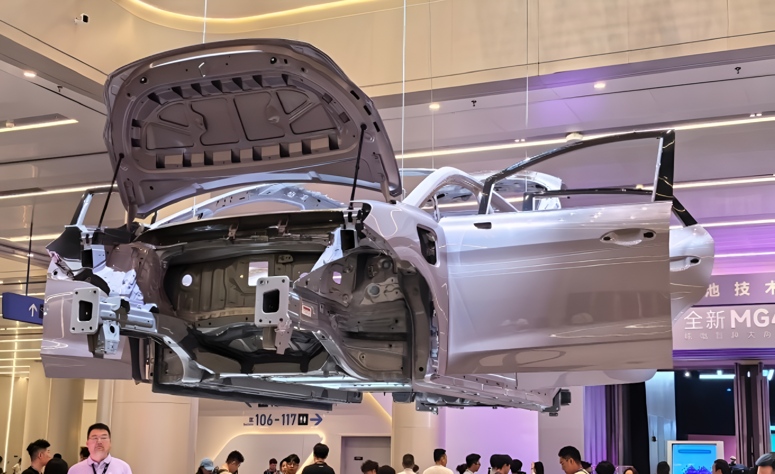 xe dien,  ev,  mg,  mg4,  mg4 ev,  hatchback,  trung quoc,  cyberster,  mg cyberster anh 15