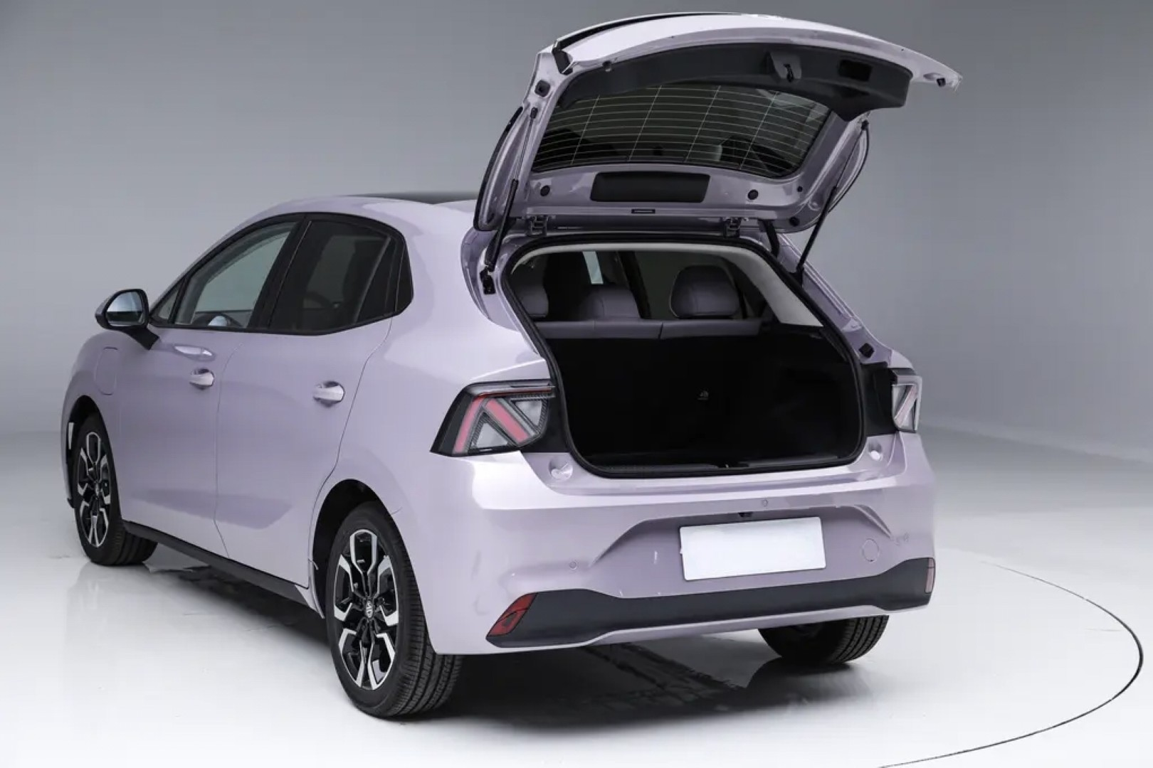 xe dien,  ev,  mg,  mg4,  mg4 ev,  hatchback,  trung quoc,  cyberster,  mg cyberster anh 13