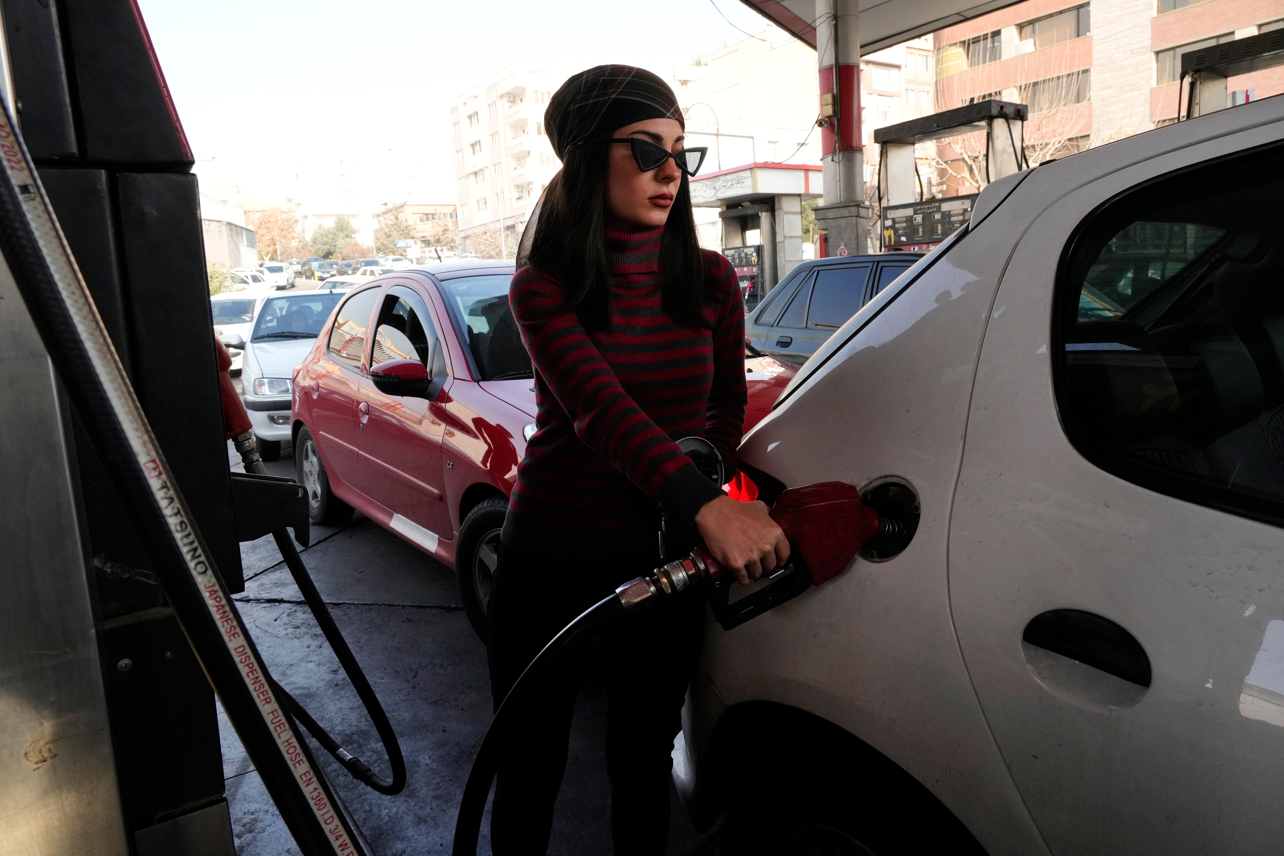 xang,  xang xe dua,  xang pha con,  xang ethanol,  xang sinh hoc,  xang e10,  e10,  ethanol,  chat luong xang,  nhien lieu anh 1