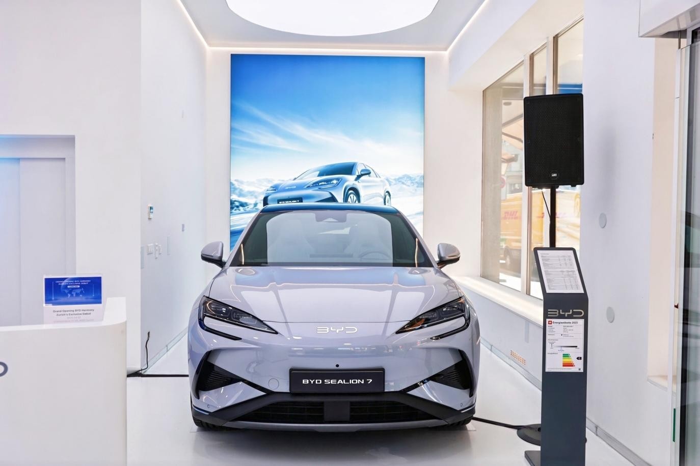 thue quan,  chau au,  trung quoc,  xe trung quoc,  ne thue,  ne thue quan,  ev,  xe dien,  hybrid,  xe hybrid,  hev,  phev,  byd,  mg anh 2