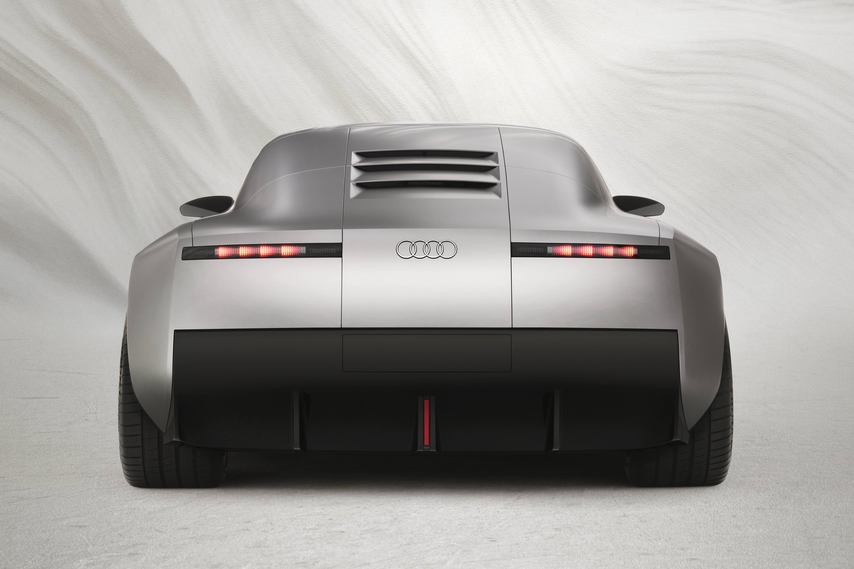 audi,  concept c,  audi concept c,  audi tt,  audi r8,  xe the thao,  xe dien,  ev,  sieu xe,  tt,  r8,  iaa,  iaa mobility,  trien lam,  trien lam iaa anh 9