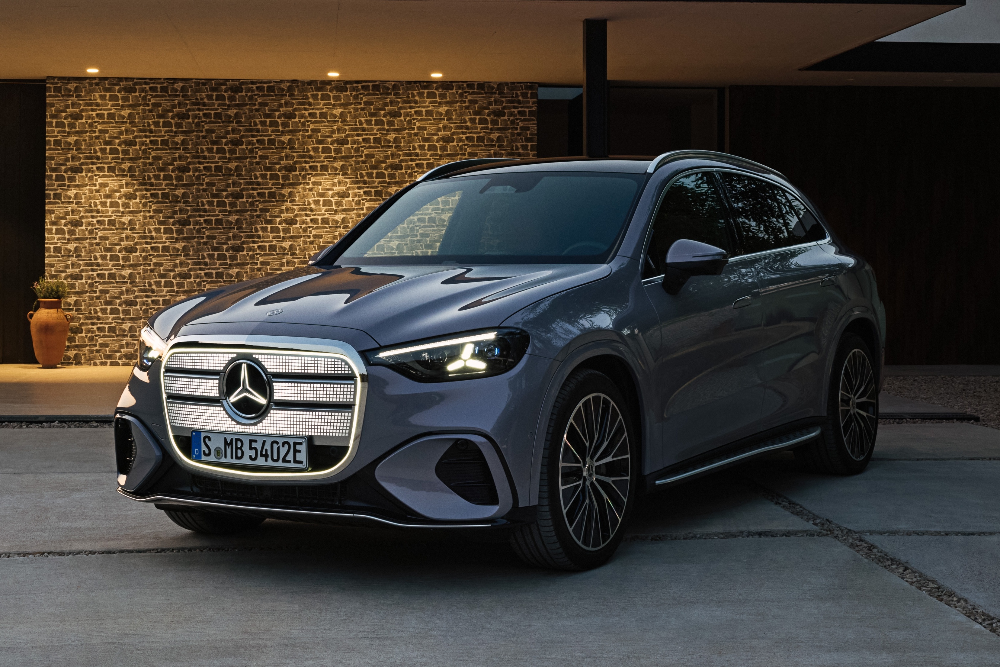 GLC EQ ảnh 18 GLC EQ anh 18