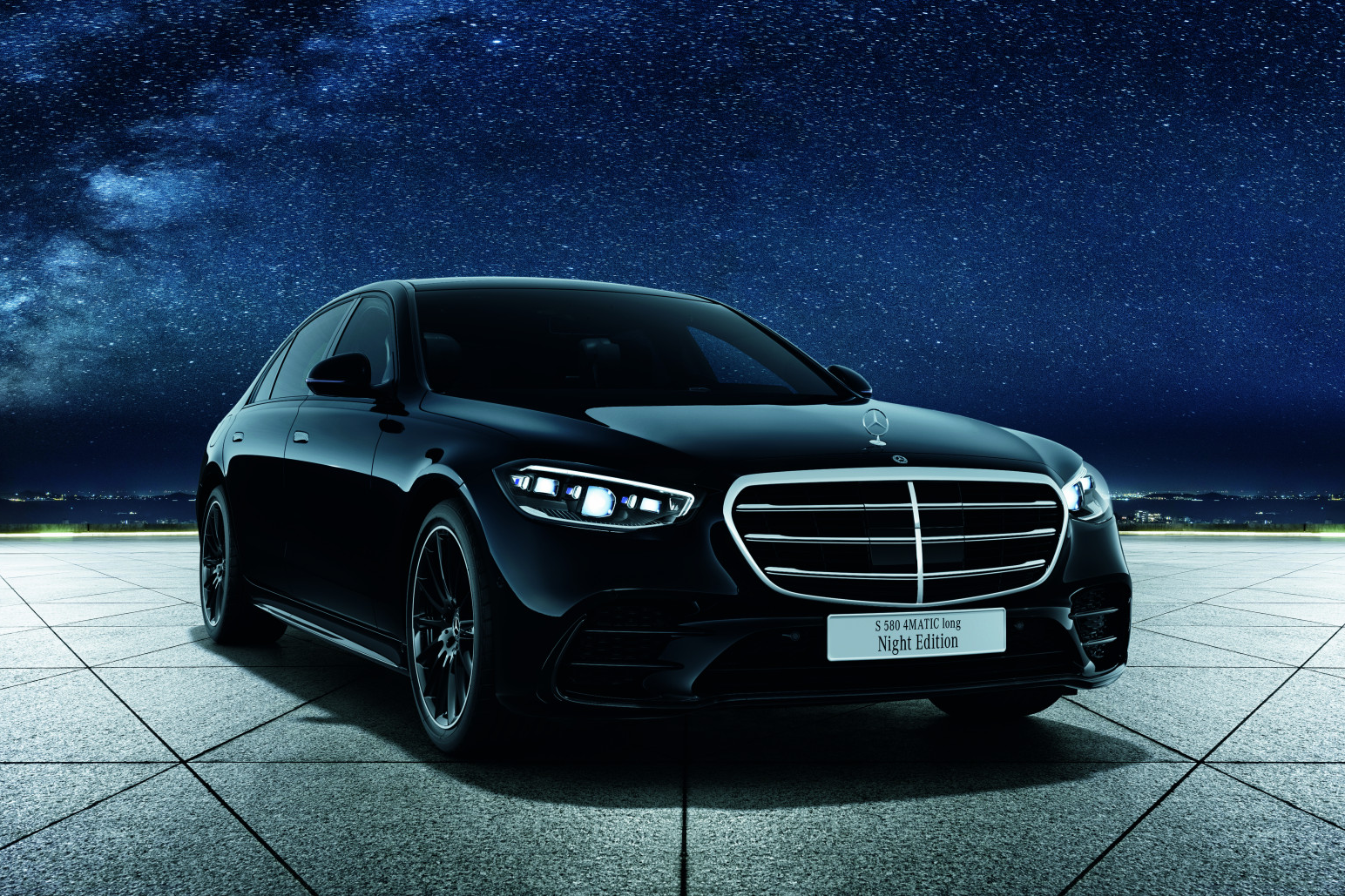 Mercedes-Benz S 580 4MATIC Night Edition gioi han 20 chiec tai Nhat hinh anh