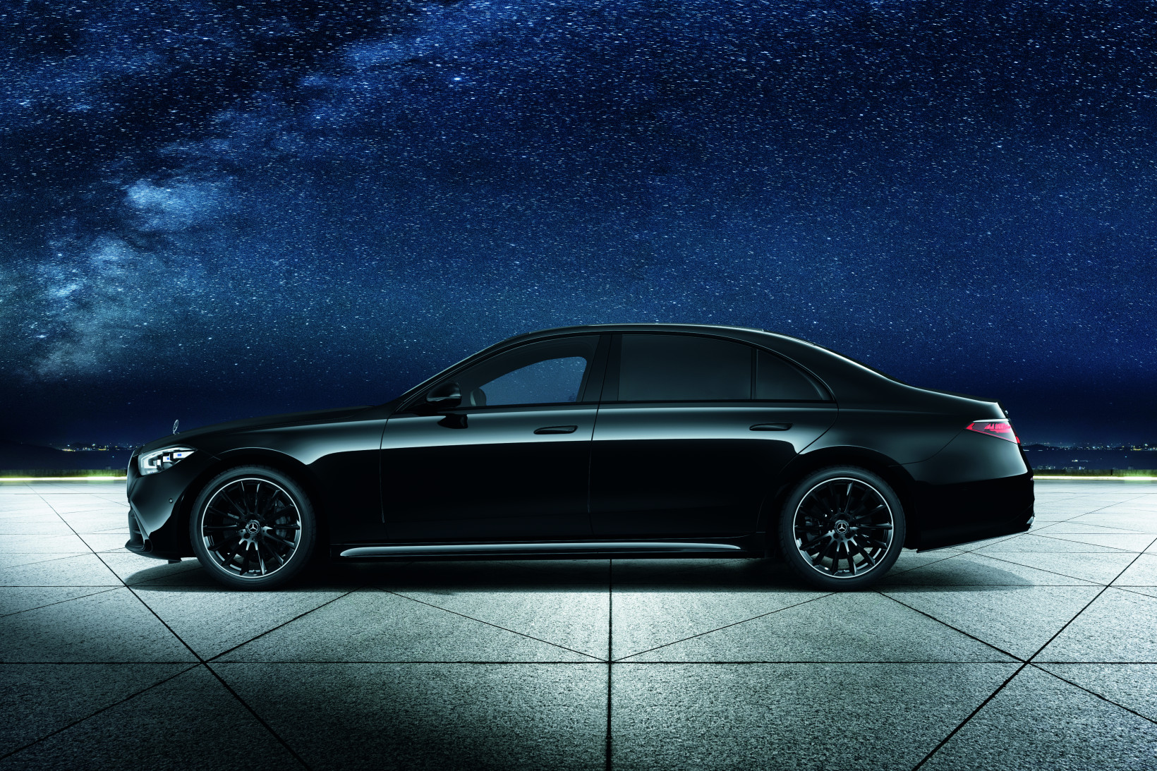 mercedes,  mercedes-benz,  s-class,  s580,  night edition,  s580 night edition,  nhat,  nhat ban,  gioi han,  s 580,  s 580 night edition anh 2