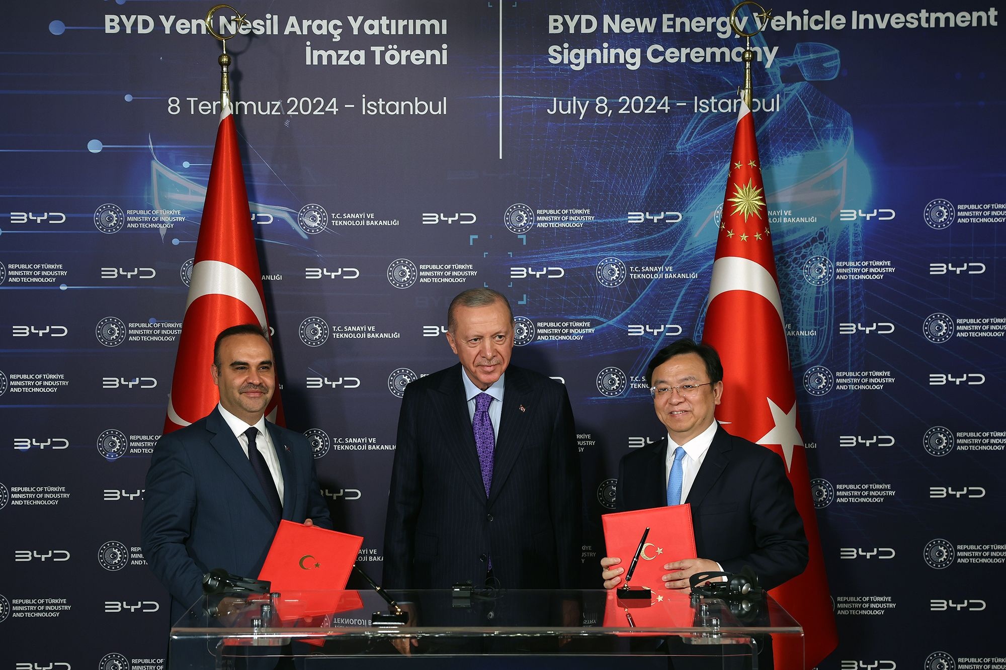xe dien,  ev,  phev,  hybrid,  byd,  tay ban nha,  xay dung,  nha may,  nha may xe,  tesla anh 3