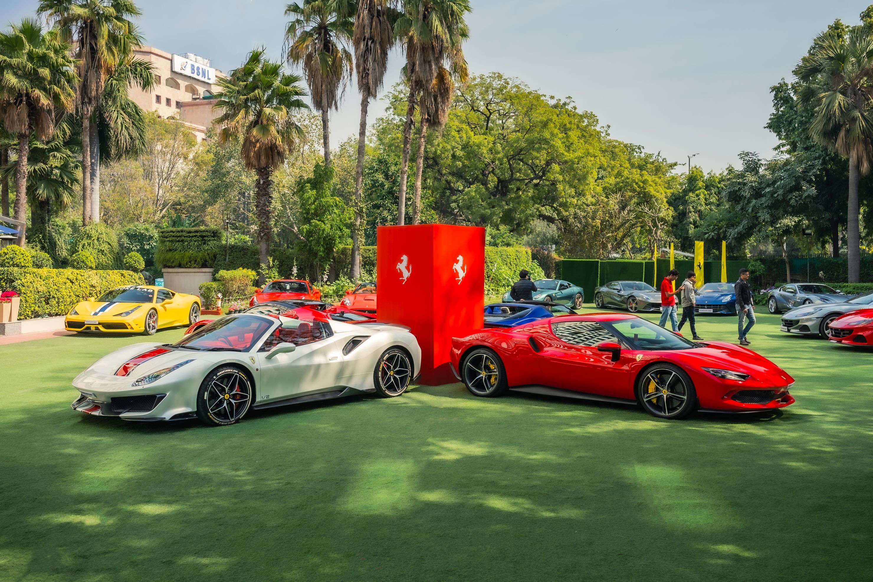 sieu xe,  ferrari,  xe dien,  ev,  xe moi,  ferrari f80,  ferrari amalfi,  ferrari f40,  Purosangue,  Elettrica anh 1