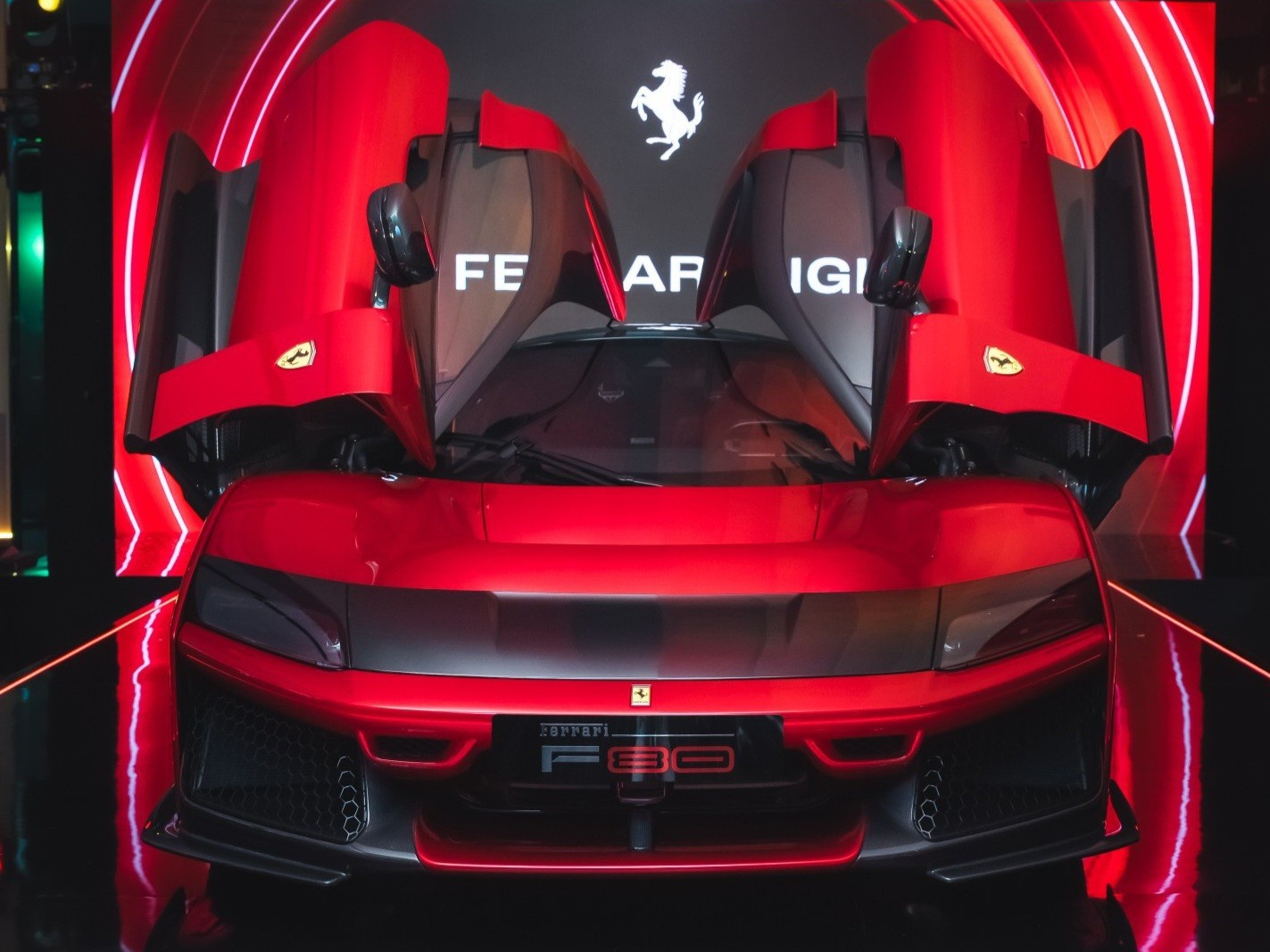 sieu xe,  hypercar,  ferrari,  ferrari f80,  f80,  singapore,  singapore gp,  singapore grand prix,  universo ferrari anh 9