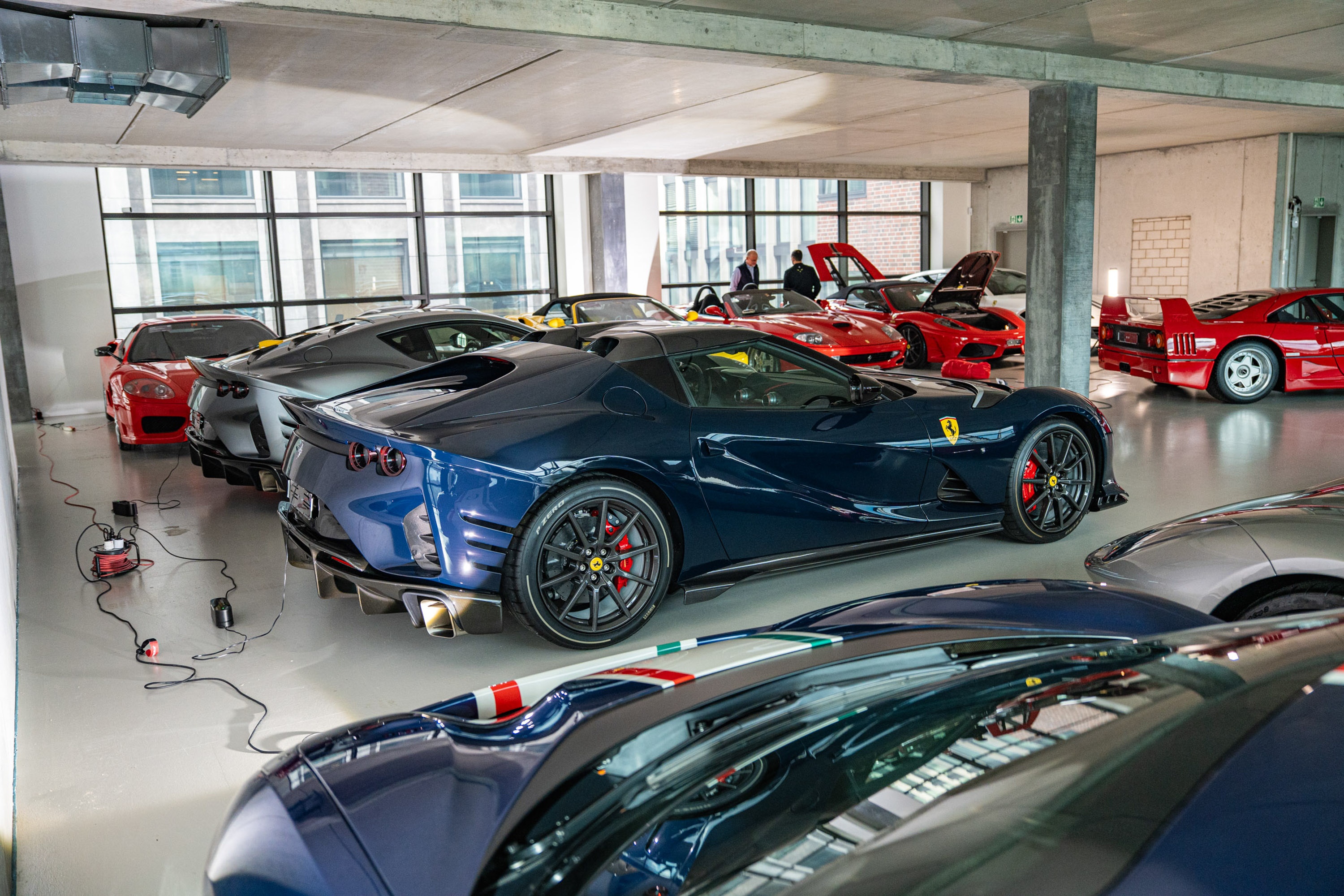 sieu xe,  dau gia,  sotheby,  ferrari,  lamborghini,  bugatti,  pagani anh 1