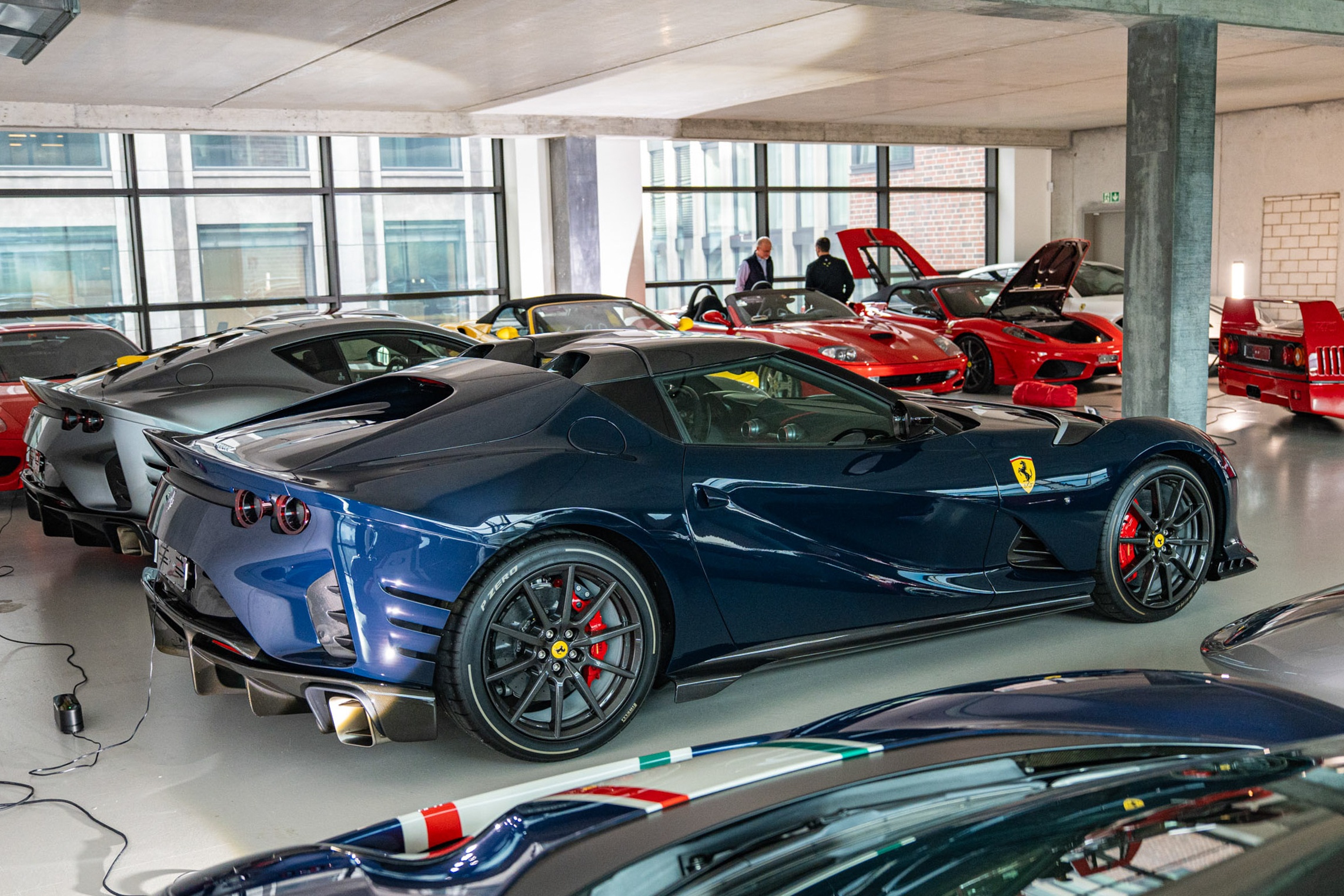 sieu xe,  dau gia,  sotheby,  ferrari,  lamborghini,  bugatti,  pagani anh 12