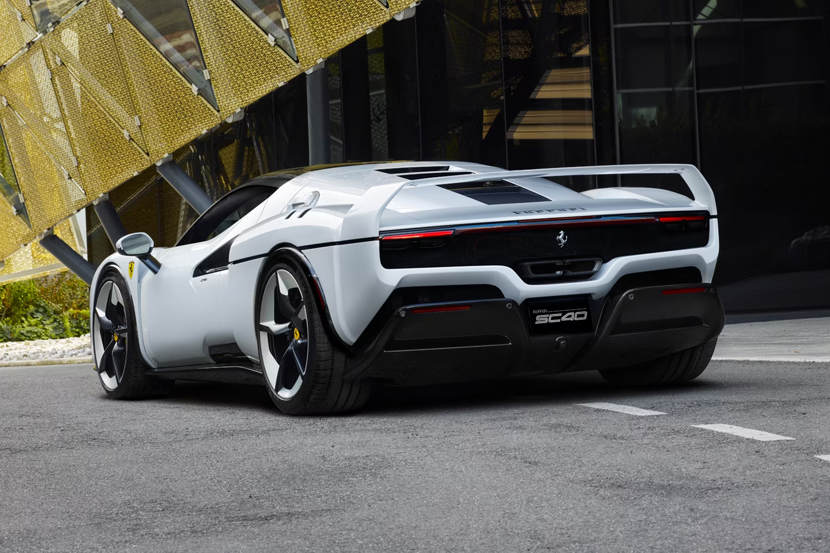 Ferrari anh 1