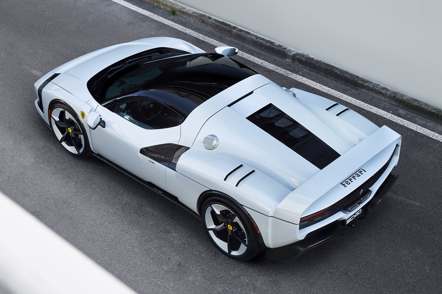 sieu xe,  ferrari,  ferrari 296,  296 gtb,  296,  ferrari 296 gtb,  sc40,  ferrari sc40,  f40,  ferrari f40,  special projects,  doc ban anh 2