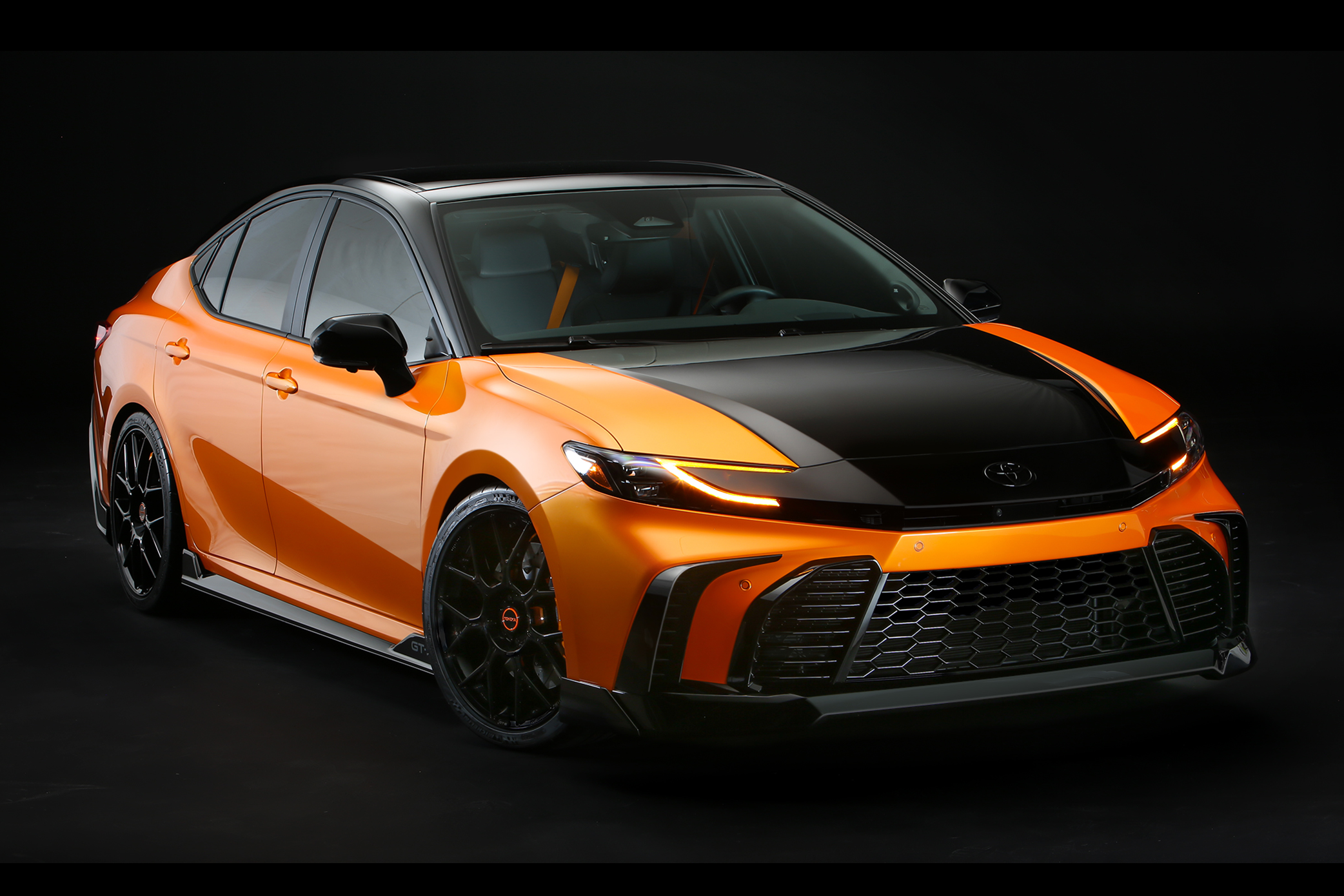 Toyota Camry phong cach hon voi ban do GT-S Concept hinh anh