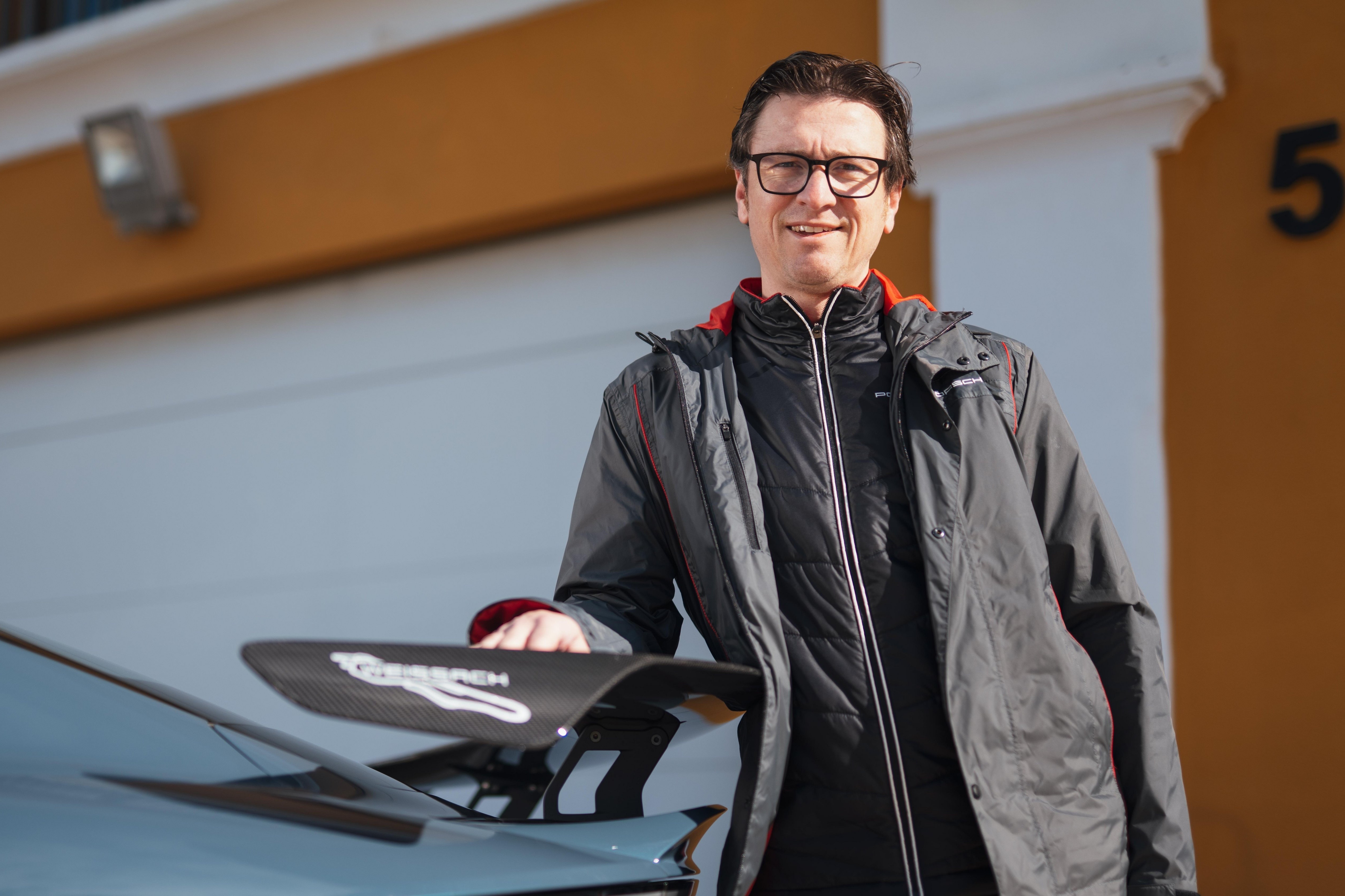 porsche,  xe dien,  ev,  porsche taycan,  taycan,  sac xe dien,  pin xe dien,  pin,  Kevin Giek anh 1