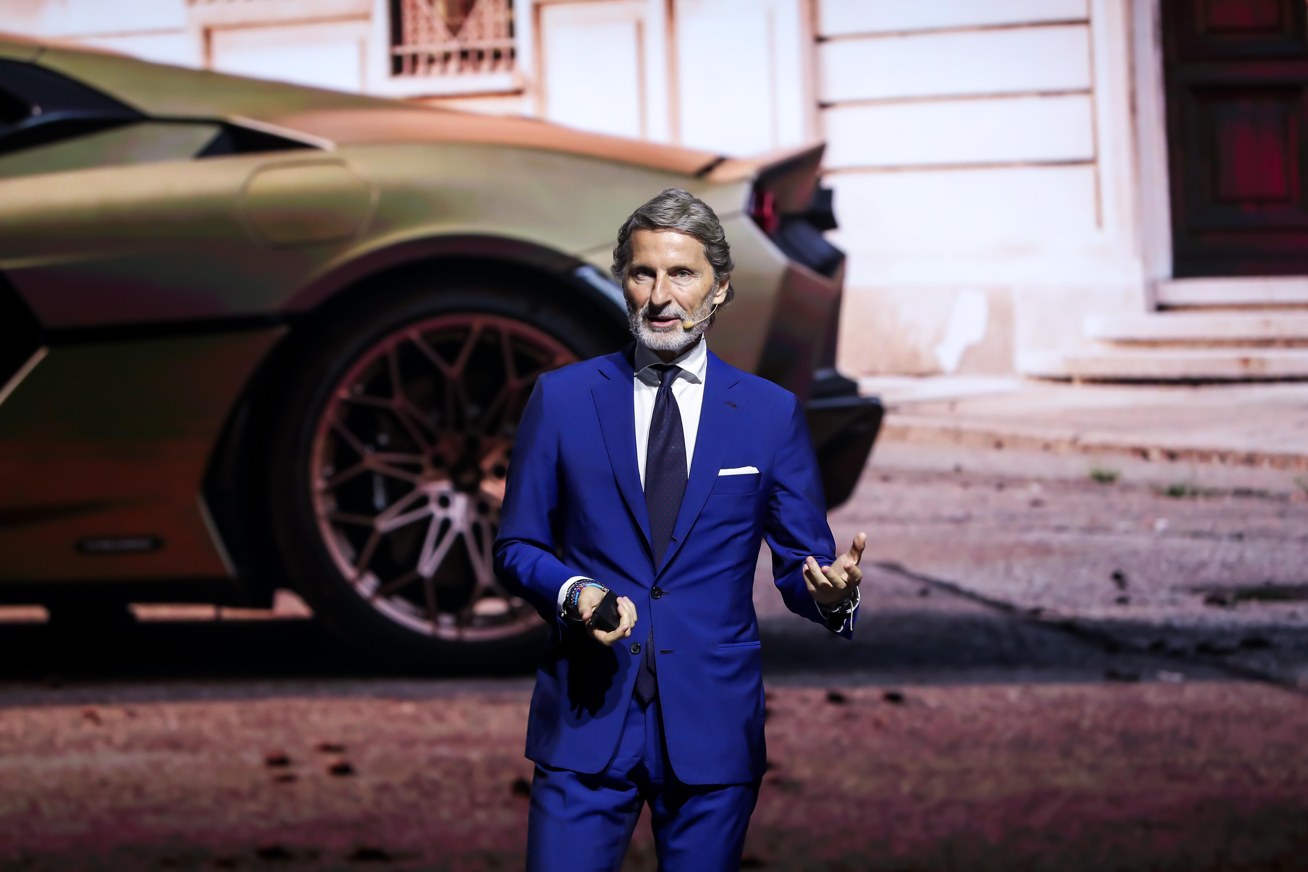 sieu xe,  lamborghini,  temerario,  revuelto,  urus,  urus se,  lamborghini temerario,  hybrid,  phev,  hpev,  doanh so,  ke qua kinh doanh,  thue quan anh 2