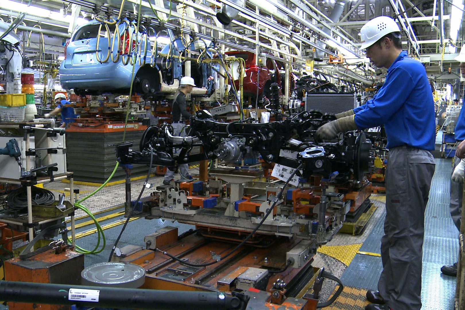 nissan,  nissan nhat ban,  nhat ban,  nexperia,  chip,  vi mach,  x-trail,  nissan x-trail,   nissan note,  thieu chip,  trung quoc,  my anh 1