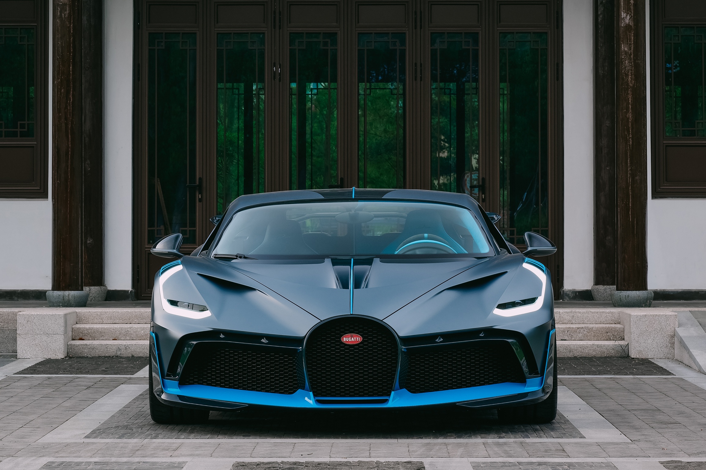 sieu xe,  bugatti,  trung quoc,  thuong hai,  bugatti thuong hai,  bugatti trung quoc,  bugatti divo,  divo,  tourbillon,  bugatti tourbillon anh 9