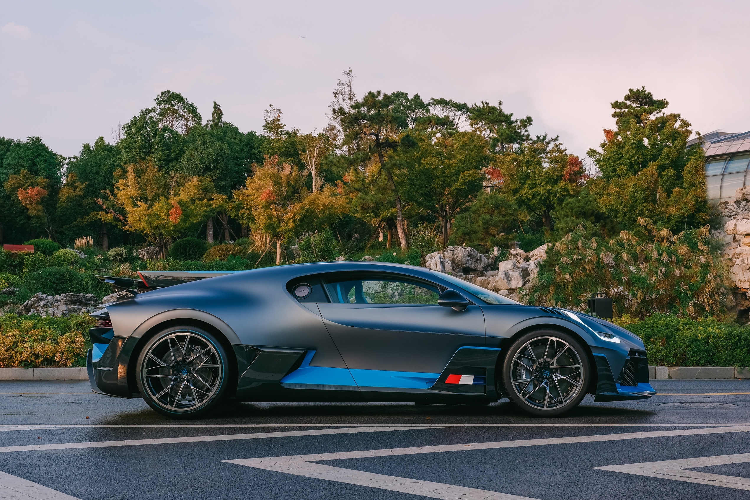 sieu xe,  bugatti,  trung quoc,  thuong hai,  bugatti thuong hai,  bugatti trung quoc,  bugatti divo,  divo,  tourbillon,  bugatti tourbillon anh 7