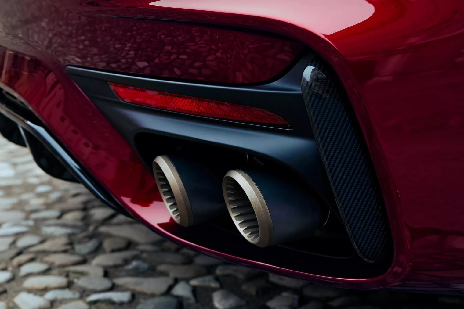 maserati,  granturismo,  grancabrio,  maserati granturismo,  maserati grancabrio,  xe the thao,  italy,  doc ban,  doc nhat,  Meccanica Lirica,  GranTurismo Meccanica Lirica,  Fuoriserie anh 5