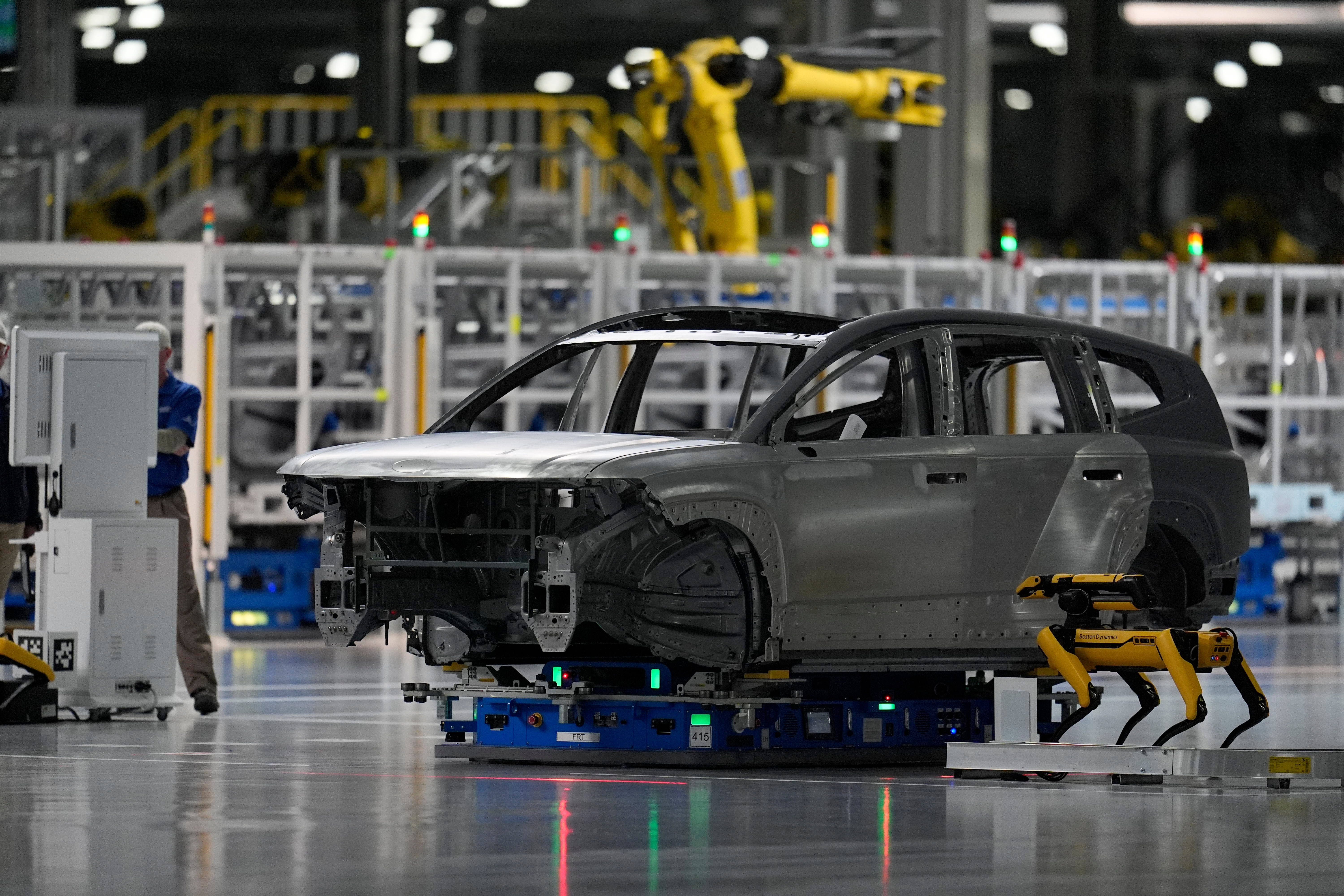 han quoc,  xe dien,  ev,  tro cap,  hyundai,  kia,  my,  thue quan,  donald trump anh 2