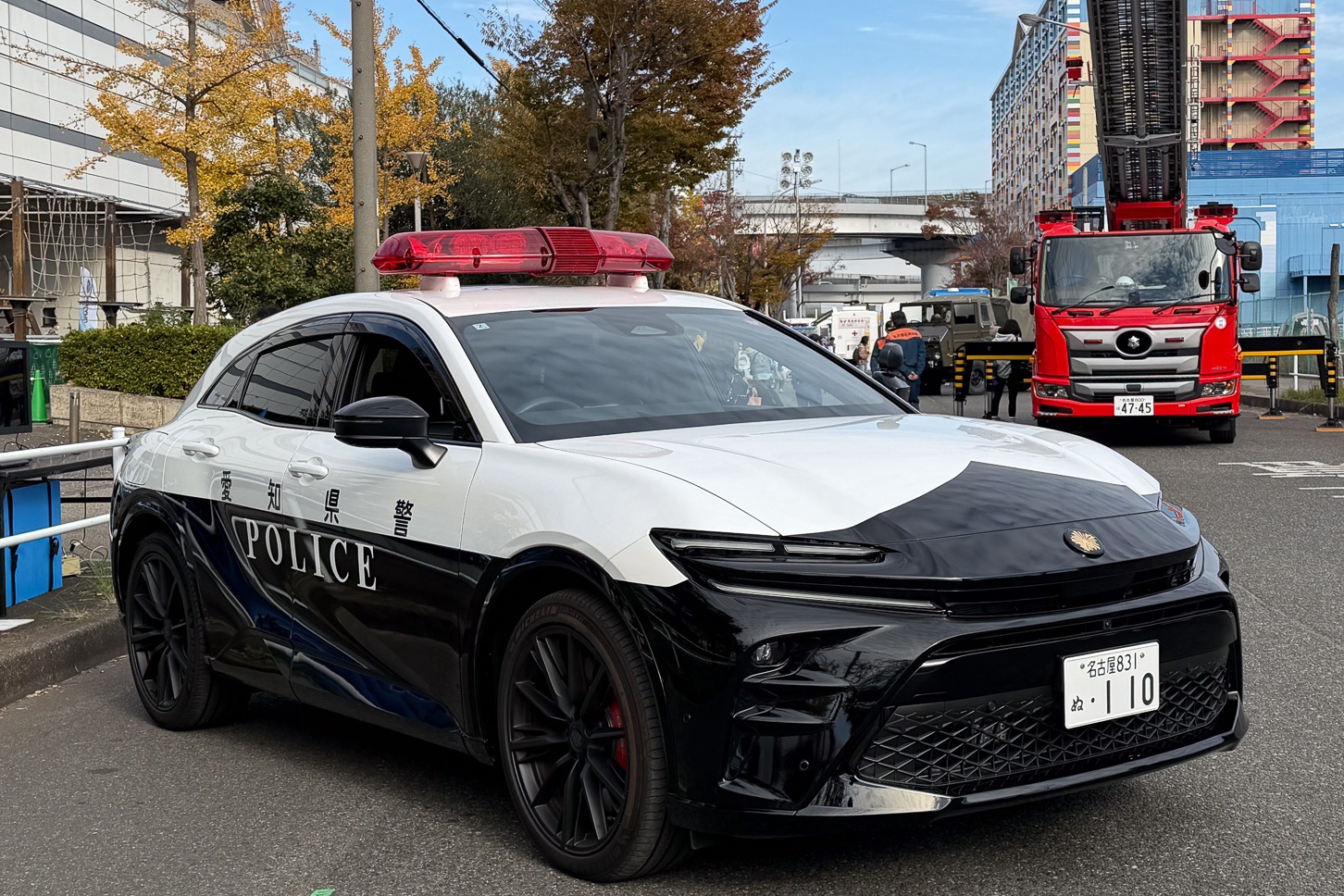 Canh sat Nhat Ban su dung Toyota Crown Sport RS hinh anh