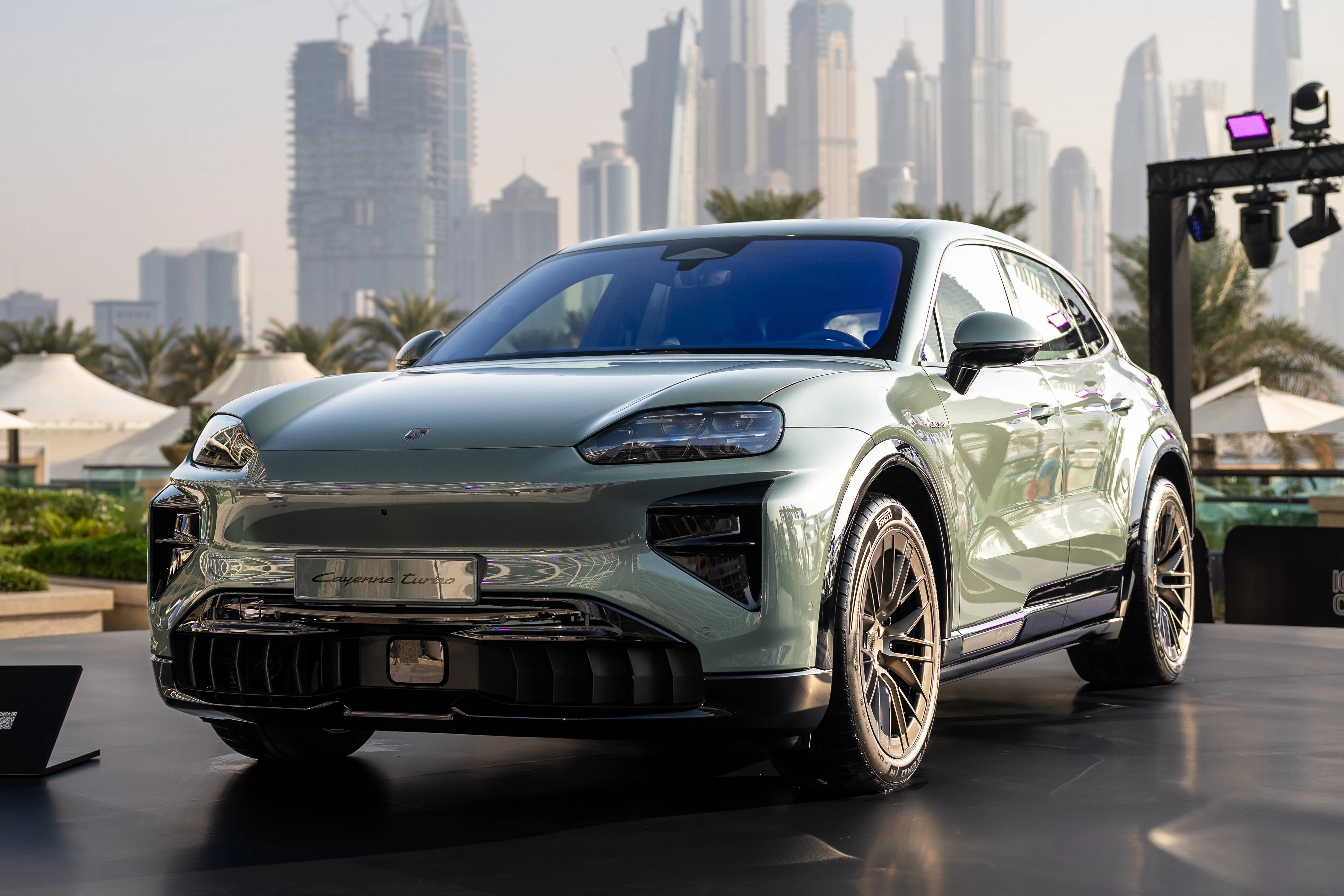 Porsche Cayenne thuan dien gianh duoc su quan tam lon tai My hinh anh