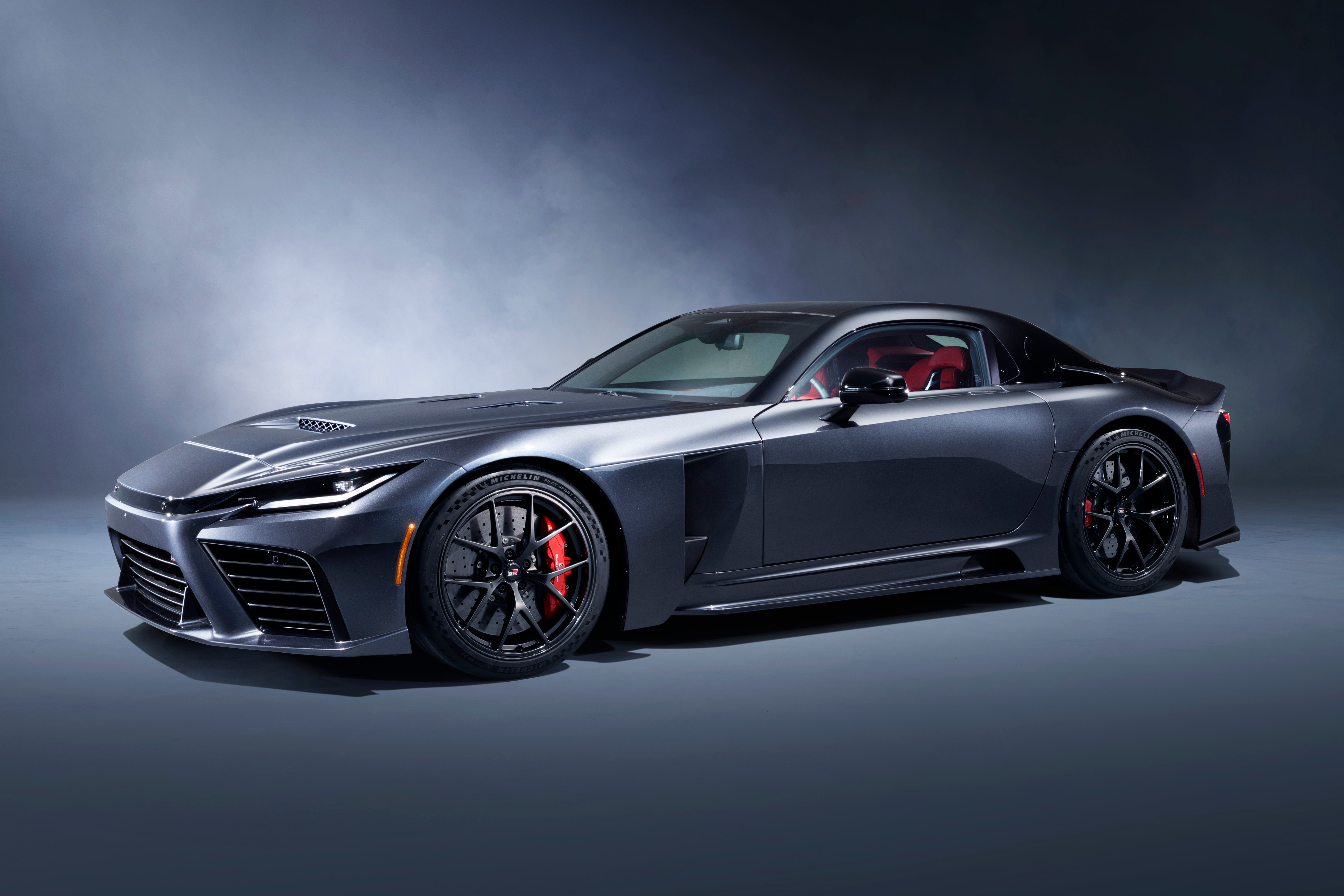 Sieu xe Toyota GR GT su dung dong co V8, manh 650 ma luc hinh anh