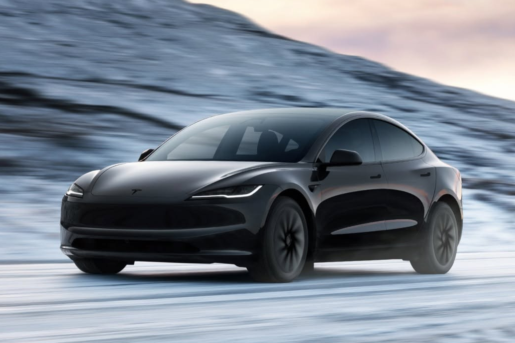 Tesla ra mat Model 3 Standard gia re tai chau Au hinh anh