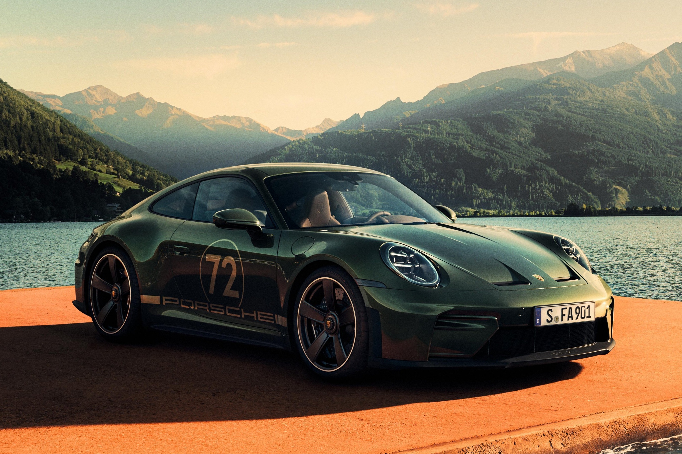 Porsche 911 GT3 ban ky niem 90 nam ngay sinh 'cha de' dong 911 co gi? hinh anh