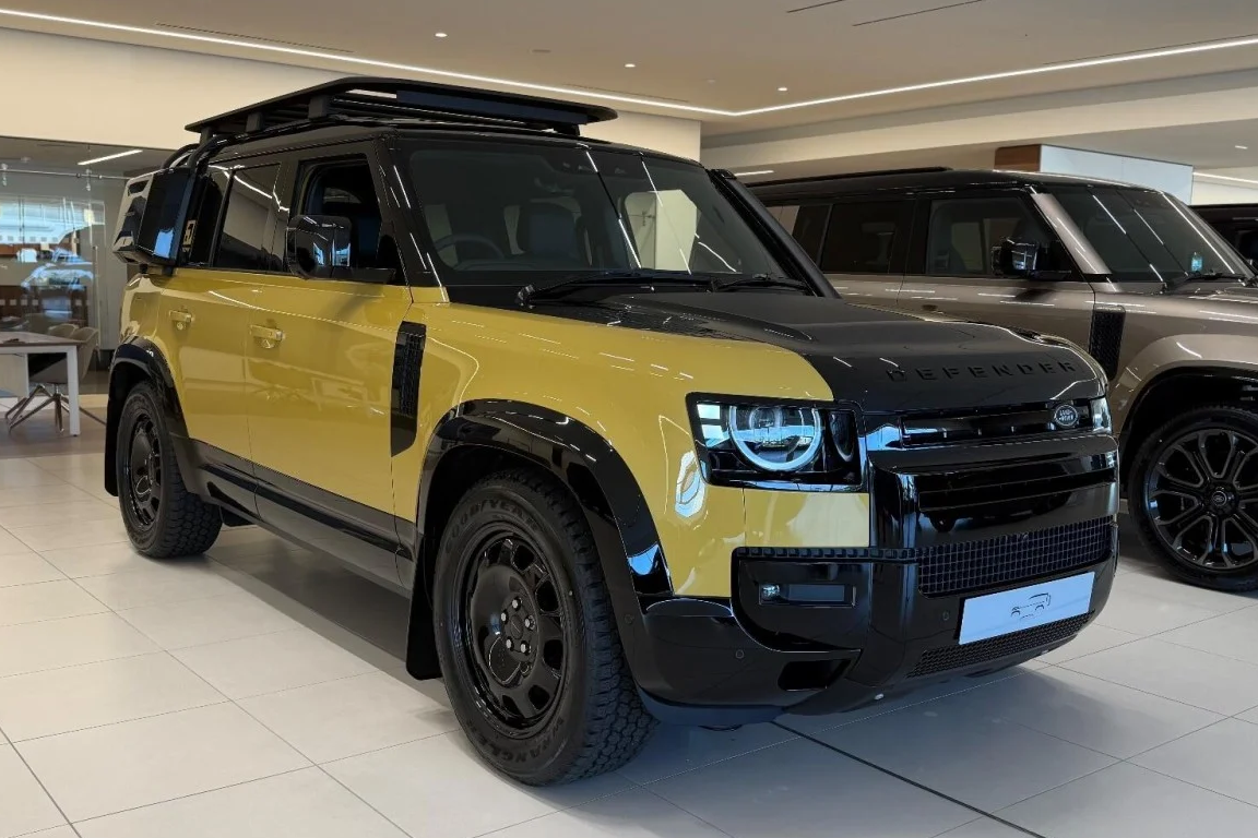 Chi tiet SUV dia hinh Defender 110 Trophy Edition gia 7,5 ty dong hinh anh