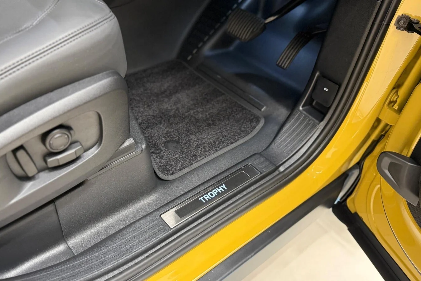 defender,  trophy,  defender trophy,  trophy edtion,  suv,  defender trophy edition anh 10