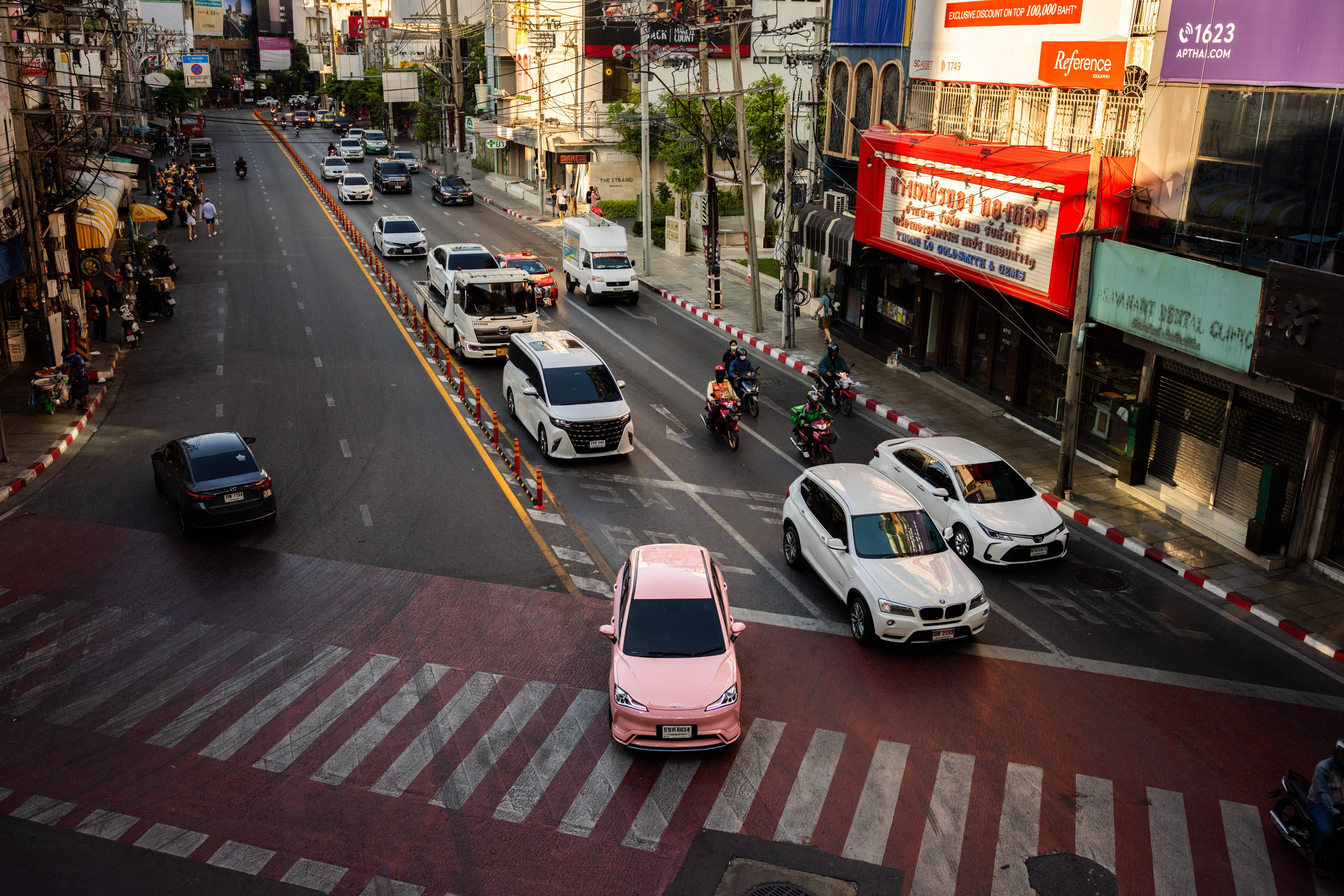 neta,  thailand,  thai lan,  bo tai chinh,  khoi kien,  trung quoc anh 1