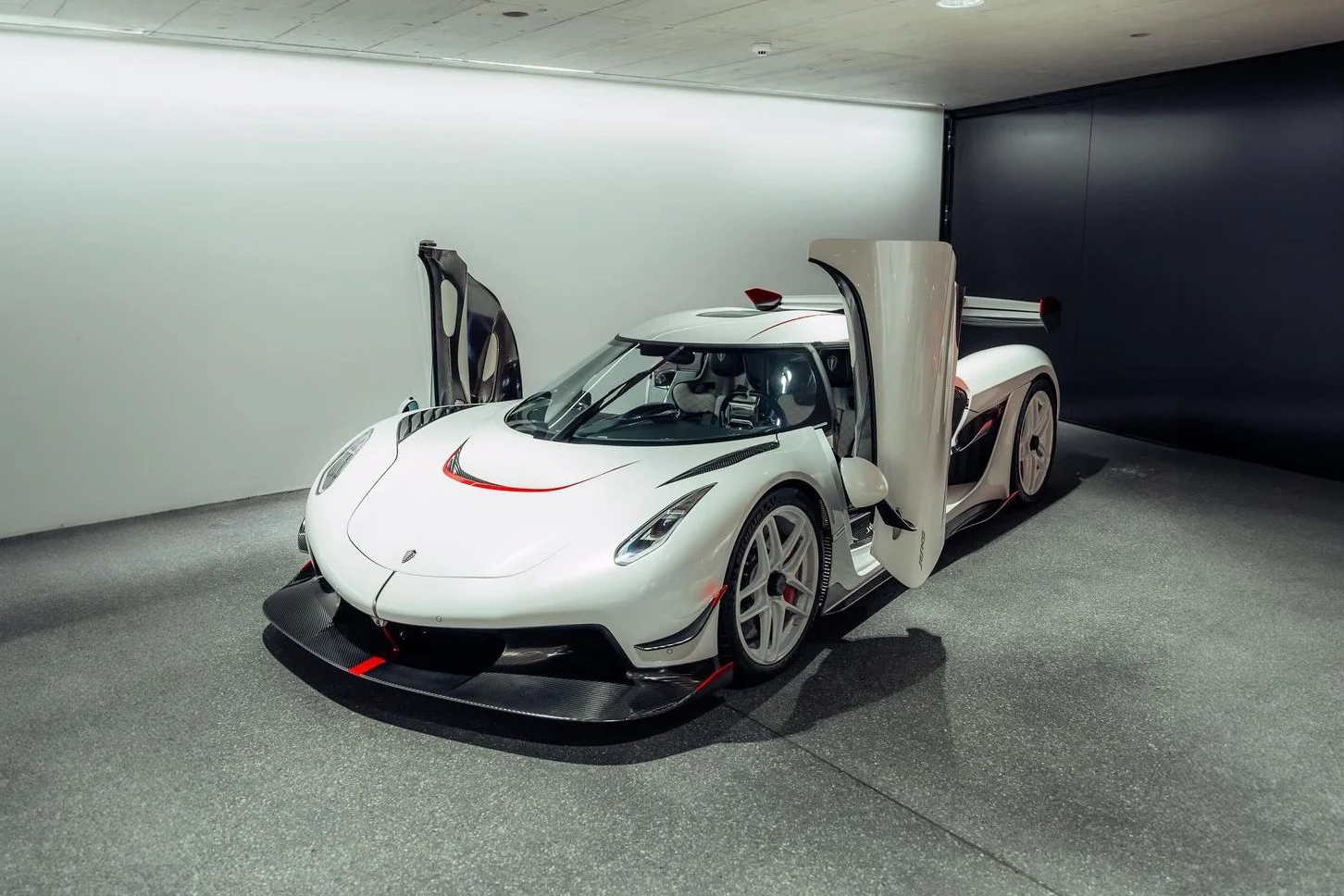 koenigsegg,  jesko,  jesko attack,  Koenigsegg Jesko Attack,  mansory,  xe do,  sieu xe,  hypercar anh 2