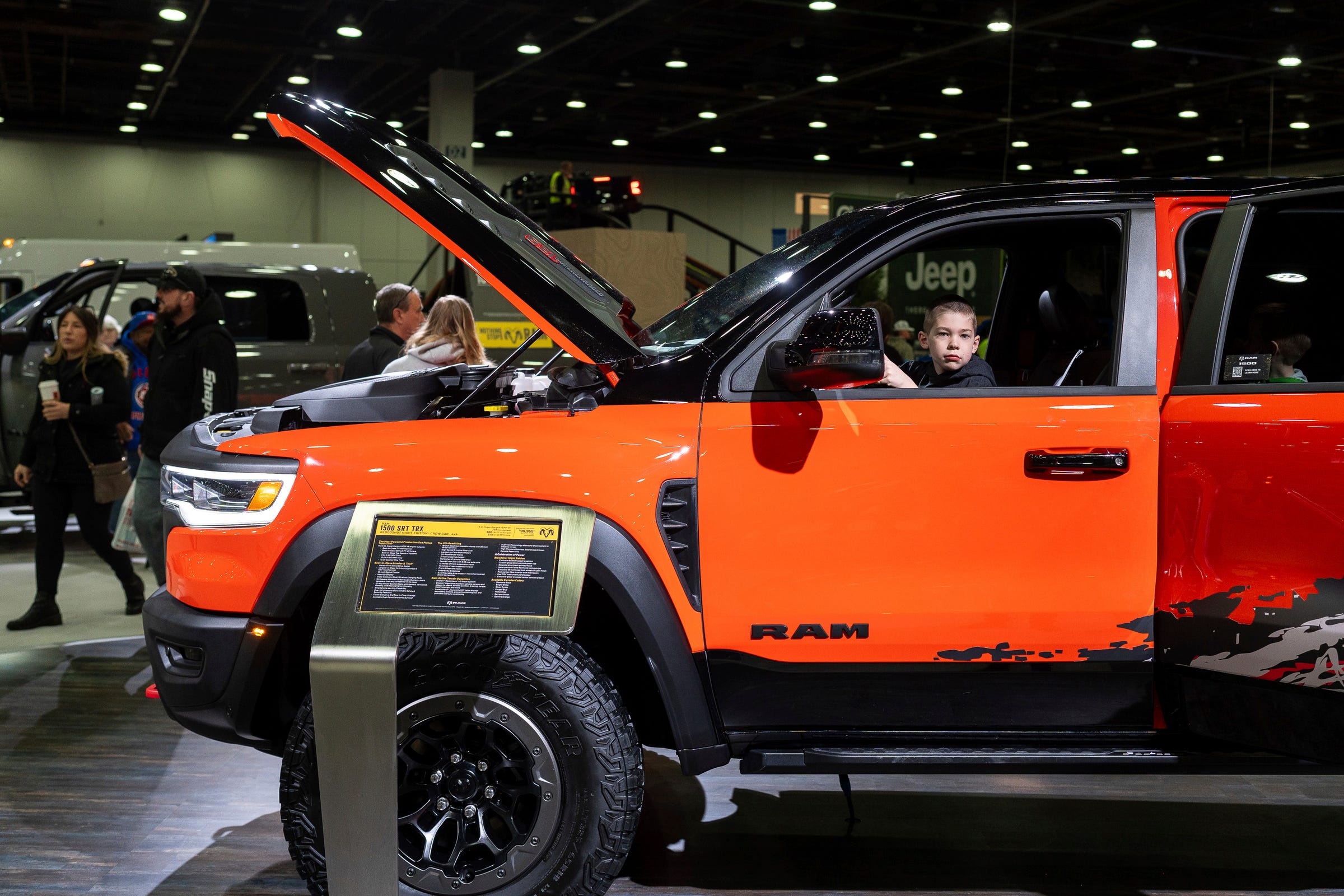 tong thong,  trump,  xe dien,  ev,  US,  donald trump,  ford,  gia xe,  Detroit Auto Show anh 4