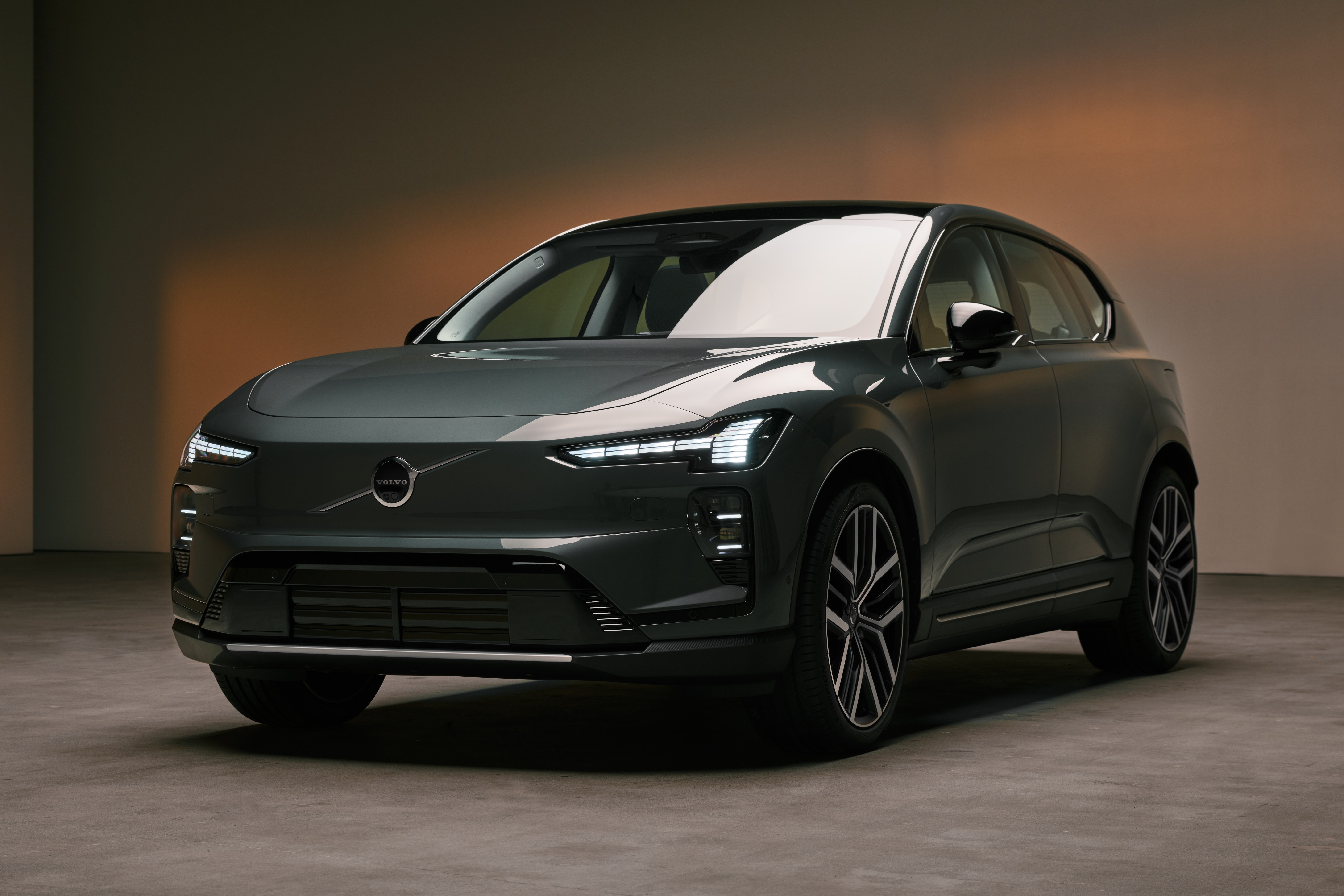 volvo ex60,  ex60,  volvo,  xe dien,  thuan dien,  ev anh 1