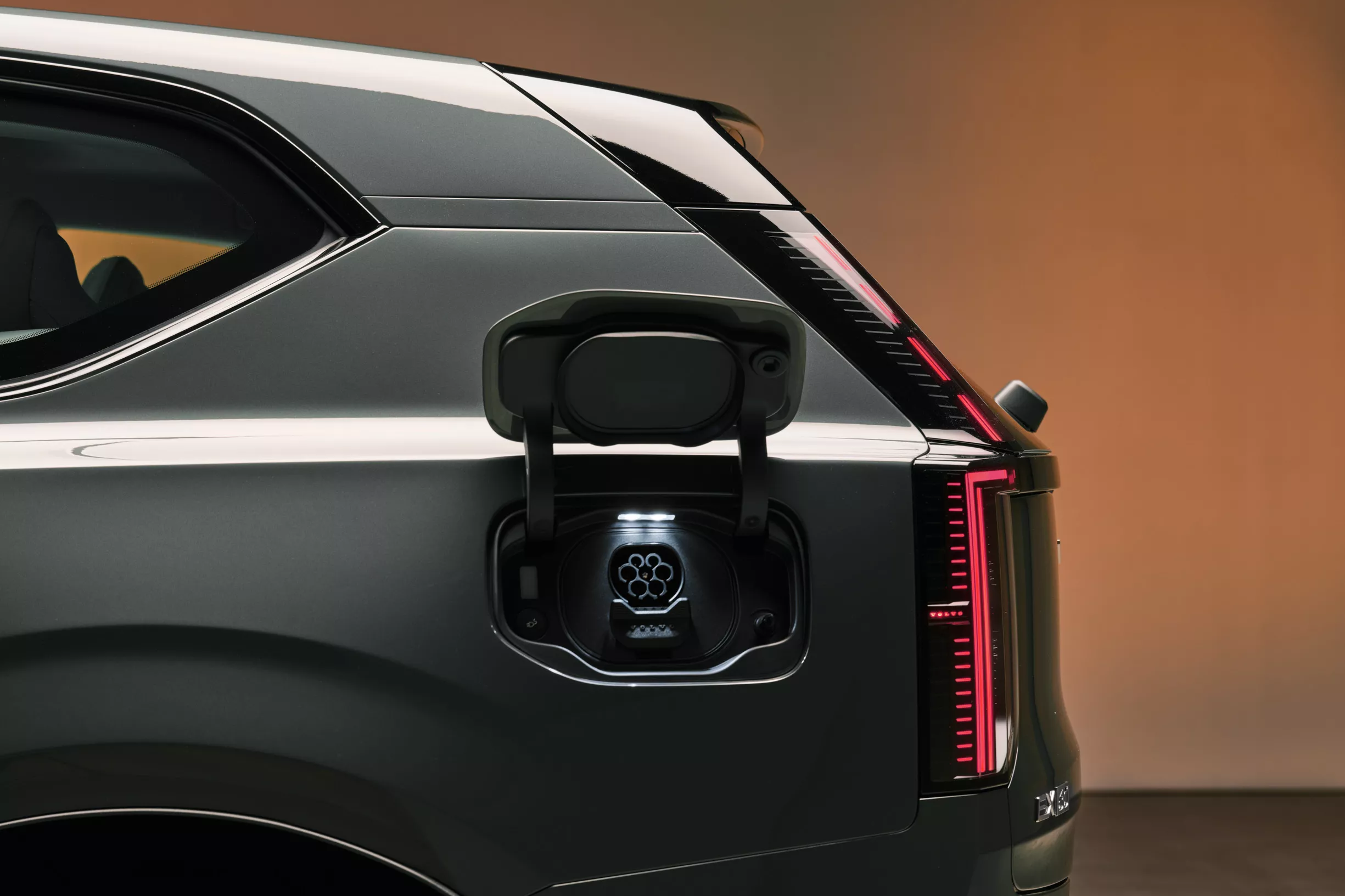 volvo ex60,  ex60,  volvo,  xe dien,  thuan dien,  ev anh 16